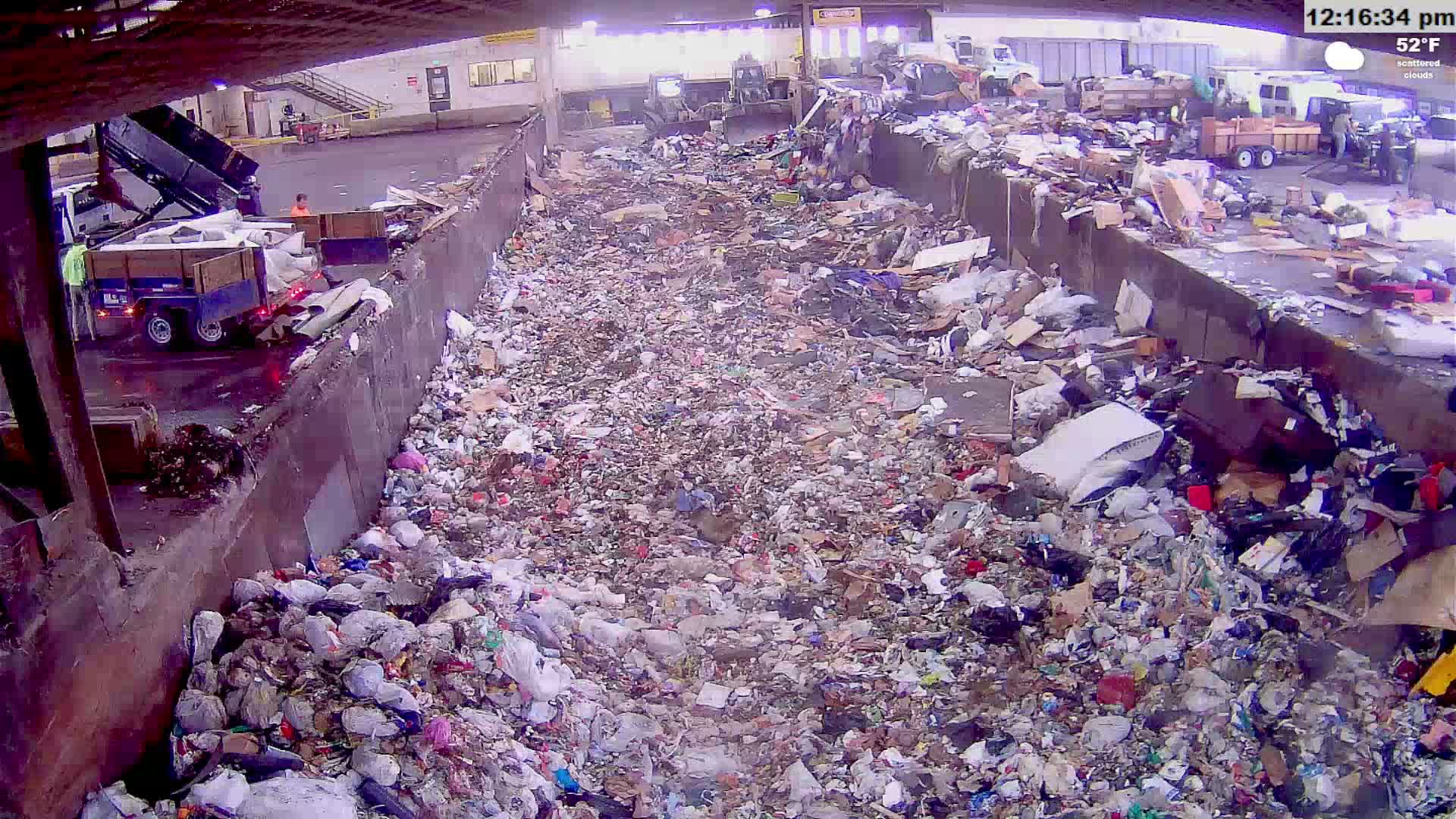 McMinville, Garbage Recycle Transfer Station Inner Live Cam- Mcminville, Oregon, USA