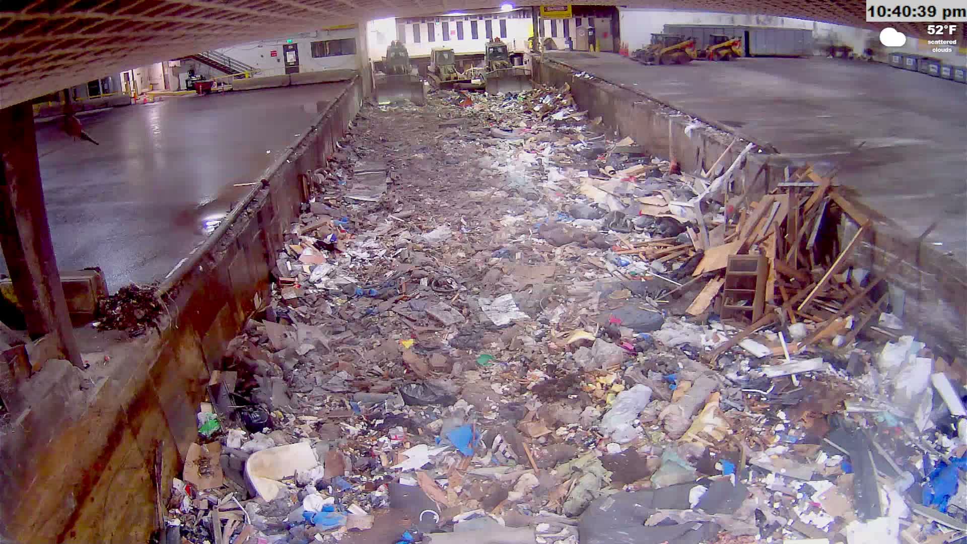 McMinville, Garbage Recycle Transfer Station Inner Live Cam- Mcminville, Oregon, USA