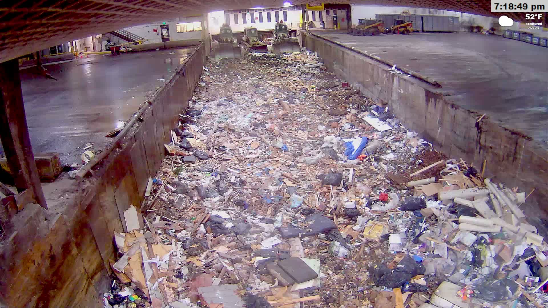 McMinville, Garbage Recycle Transfer Station Inner Live Cam- Mcminville, Oregon, USA