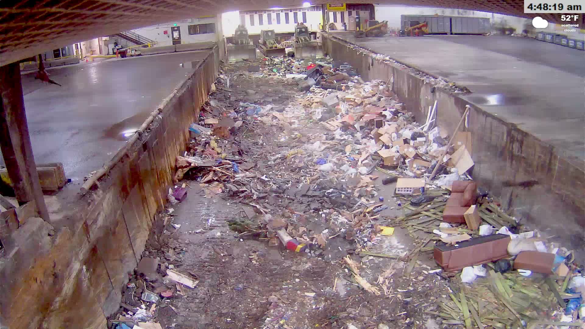 McMinville, Garbage Recycle Transfer Station Inner Live Cam- Mcminville, Oregon, USA