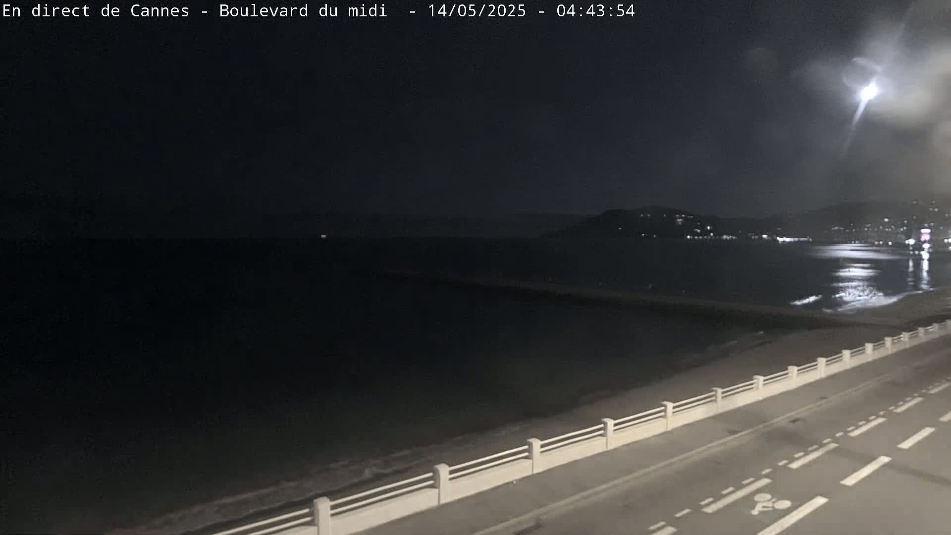 Cannes, Boulevard du Midi Louise Moreau Live Cam - Alpes Maritimes, Provence-Alpes-Côte d'Azur, France