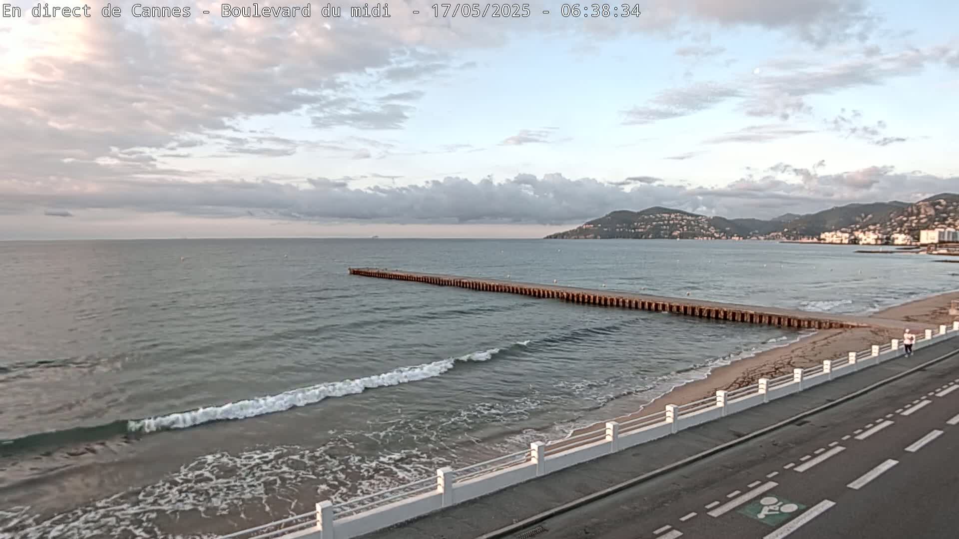 Cannes, Boulevard du Midi Louise Moreau Live Cam - Alpes Maritimes, Provence-Alpes-Côte d'Azur, France