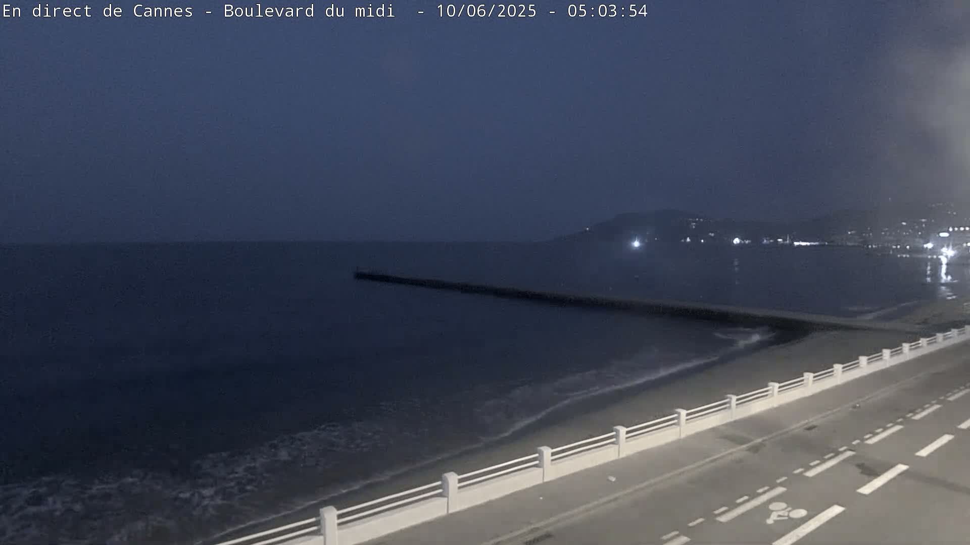 Cannes, Boulevard du Midi Louise Moreau Live Cam - Alpes Maritimes, Provence-Alpes-Côte d'Azur, France