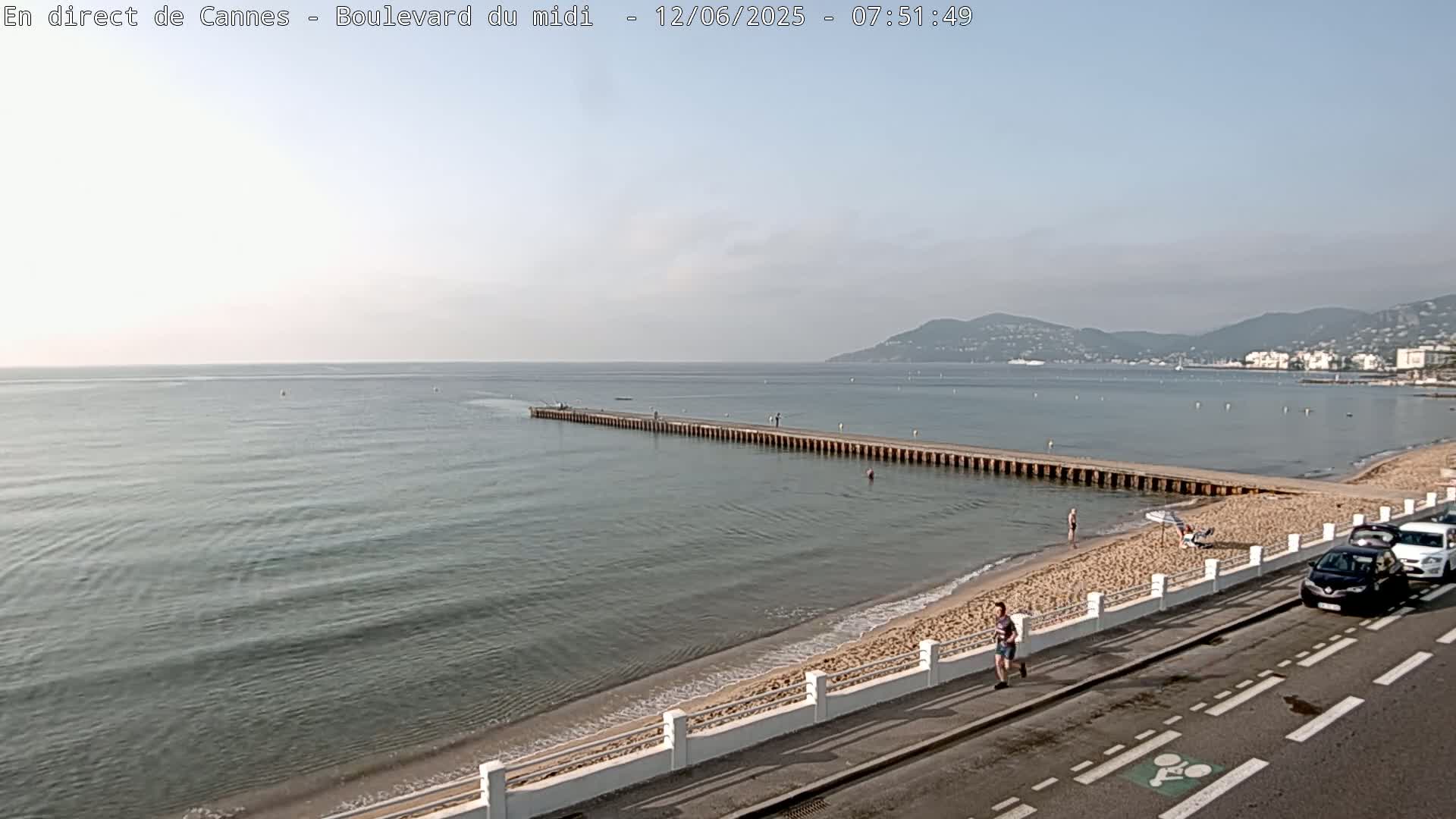 Cannes, Boulevard du Midi Louise Moreau Live Cam - Alpes Maritimes, Provence-Alpes-Côte d'Azur, France