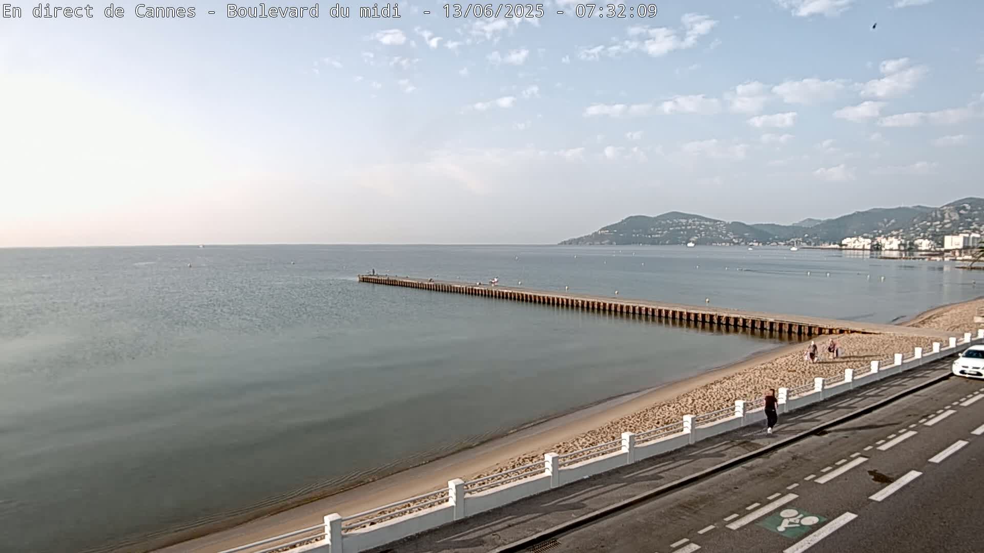 Cannes, Boulevard du Midi Louise Moreau Live Cam - Alpes Maritimes, Provence-Alpes-Côte d'Azur, France