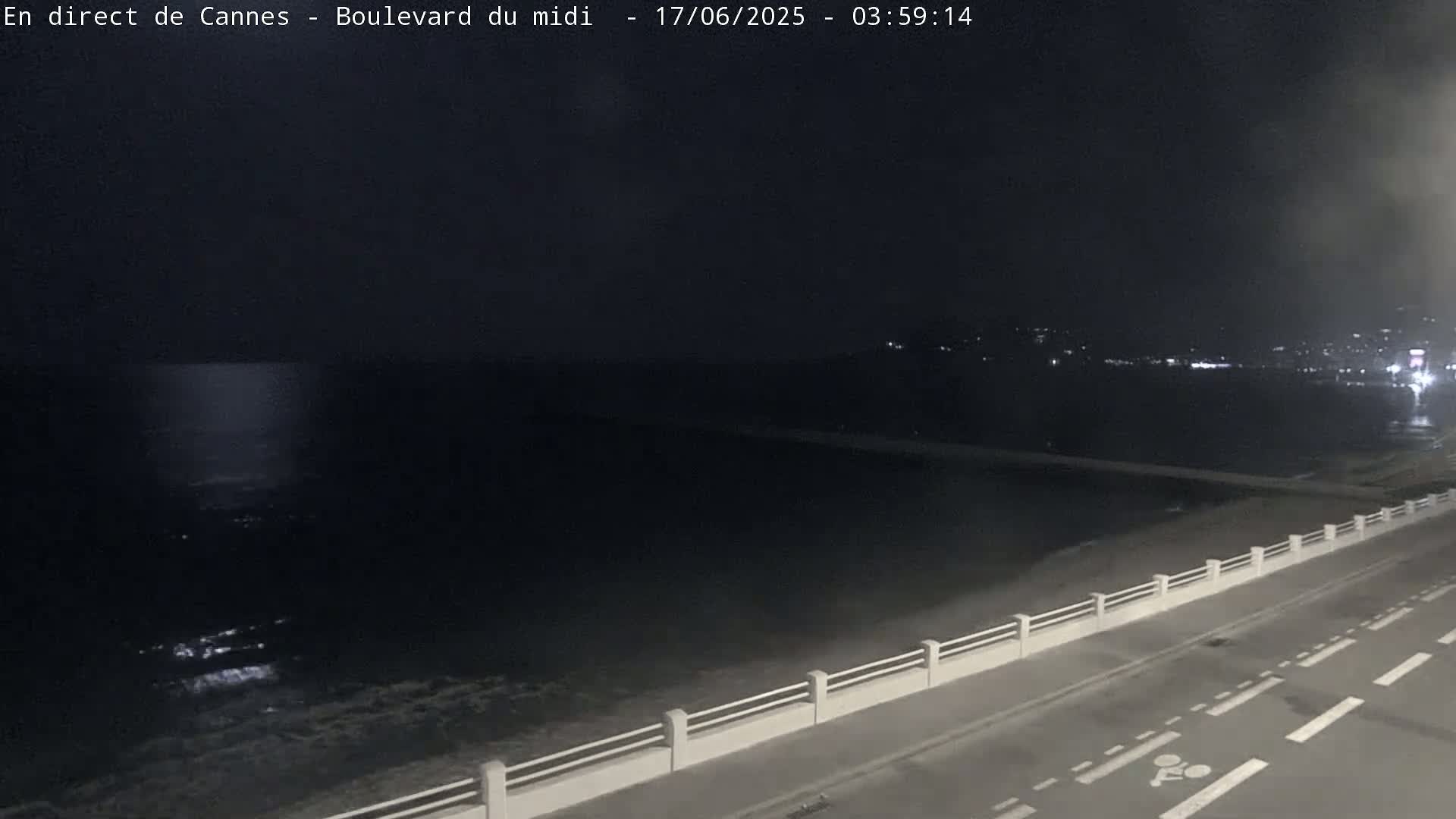Cannes, Boulevard du Midi Louise Moreau Live Cam - Alpes Maritimes, Provence-Alpes-Côte d'Azur, France