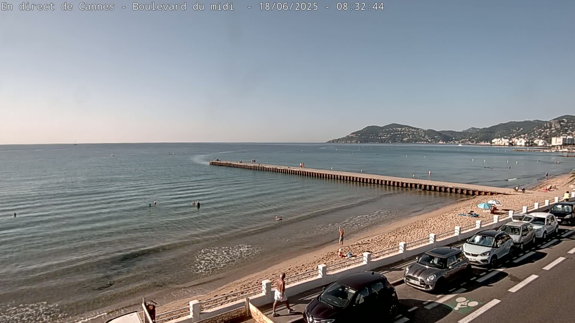 Cannes, Boulevard du Midi Louise Moreau Live Cam - Alpes Maritimes, Provence-Alpes-Côte d'Azur, France