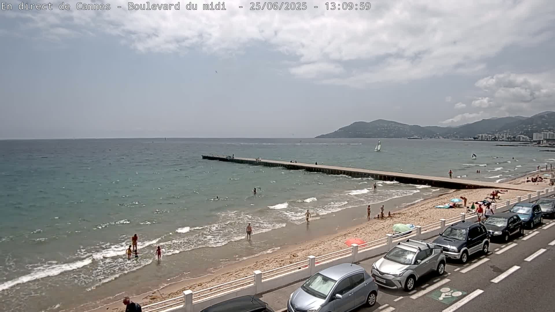 Cannes, Boulevard du Midi Louise Moreau Live Cam - Alpes Maritimes, Provence-Alpes-Côte d'Azur, France