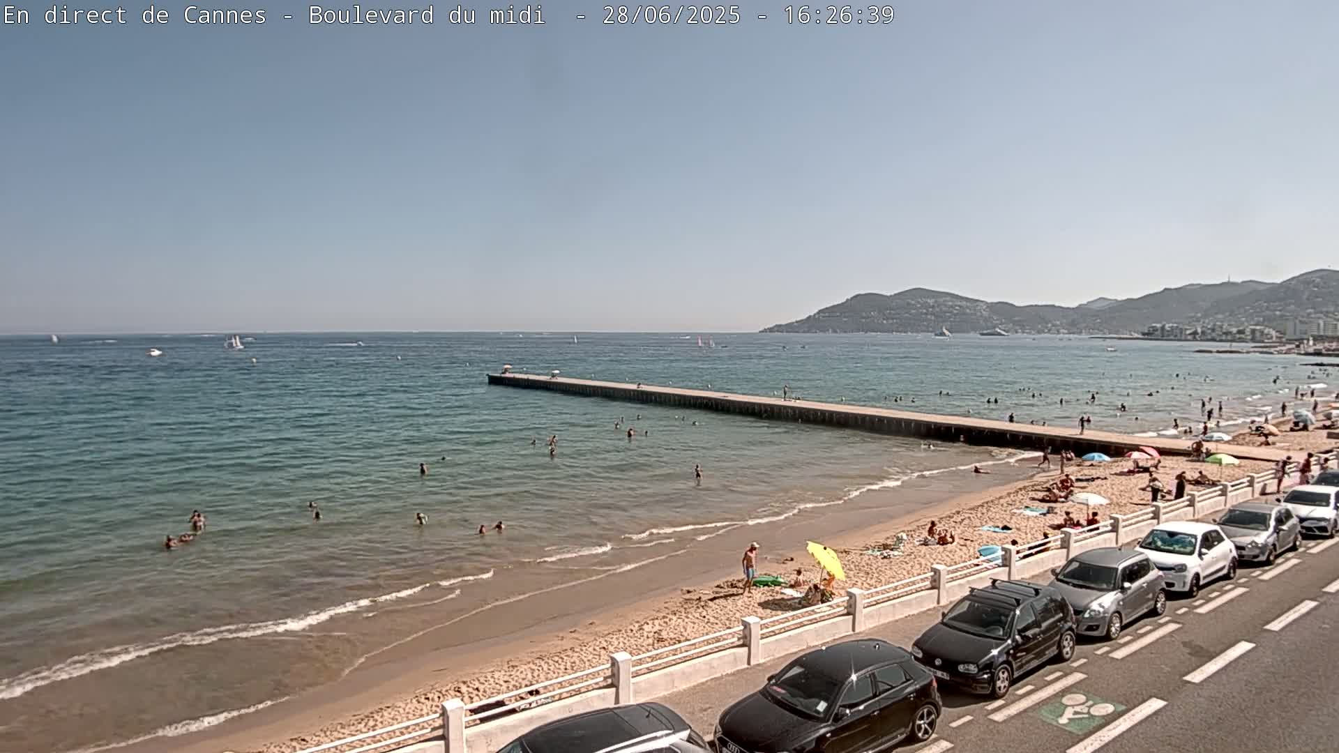 Cannes, Boulevard du Midi Louise Moreau Live Cam - Alpes Maritimes, Provence-Alpes-Côte d'Azur, France