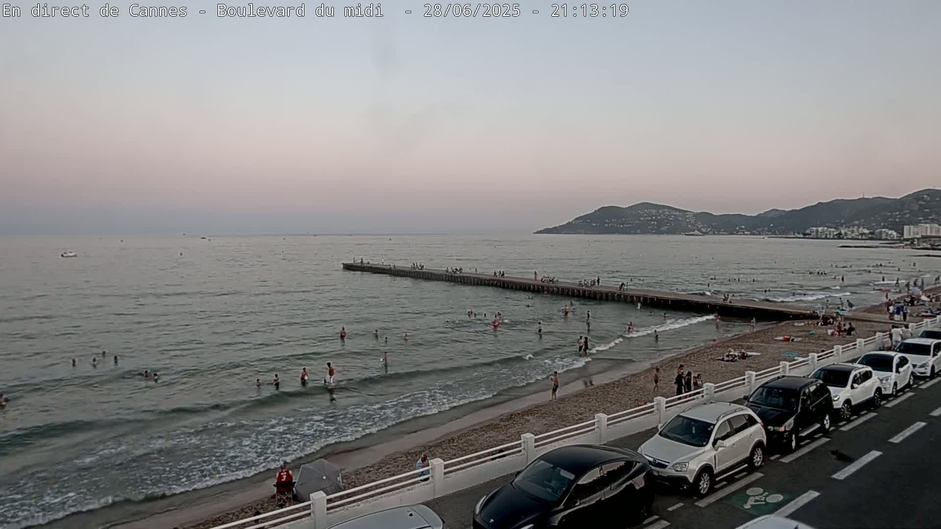 Cannes, Boulevard du Midi Louise Moreau Live Cam - Alpes Maritimes, Provence-Alpes-Côte d'Azur, France