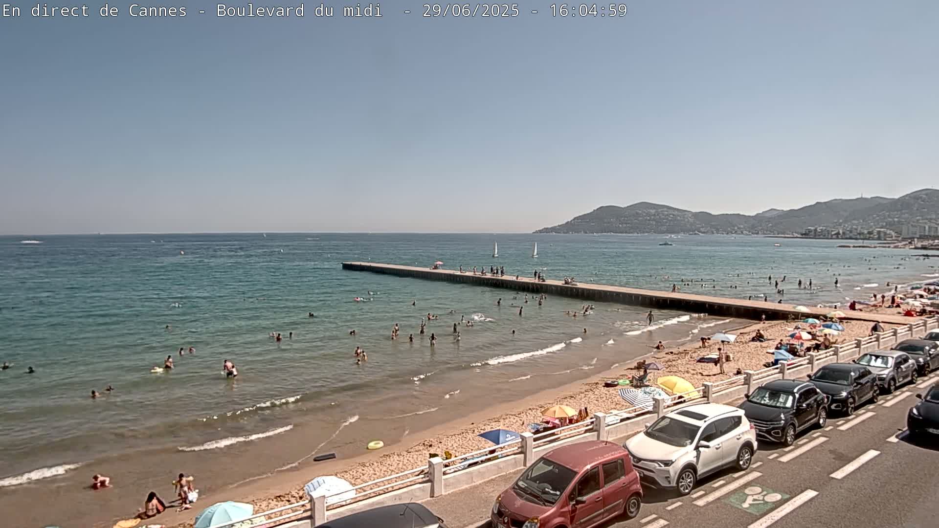 Cannes, Boulevard du Midi Louise Moreau Live Cam - Alpes Maritimes, Provence-Alpes-Côte d'Azur, France