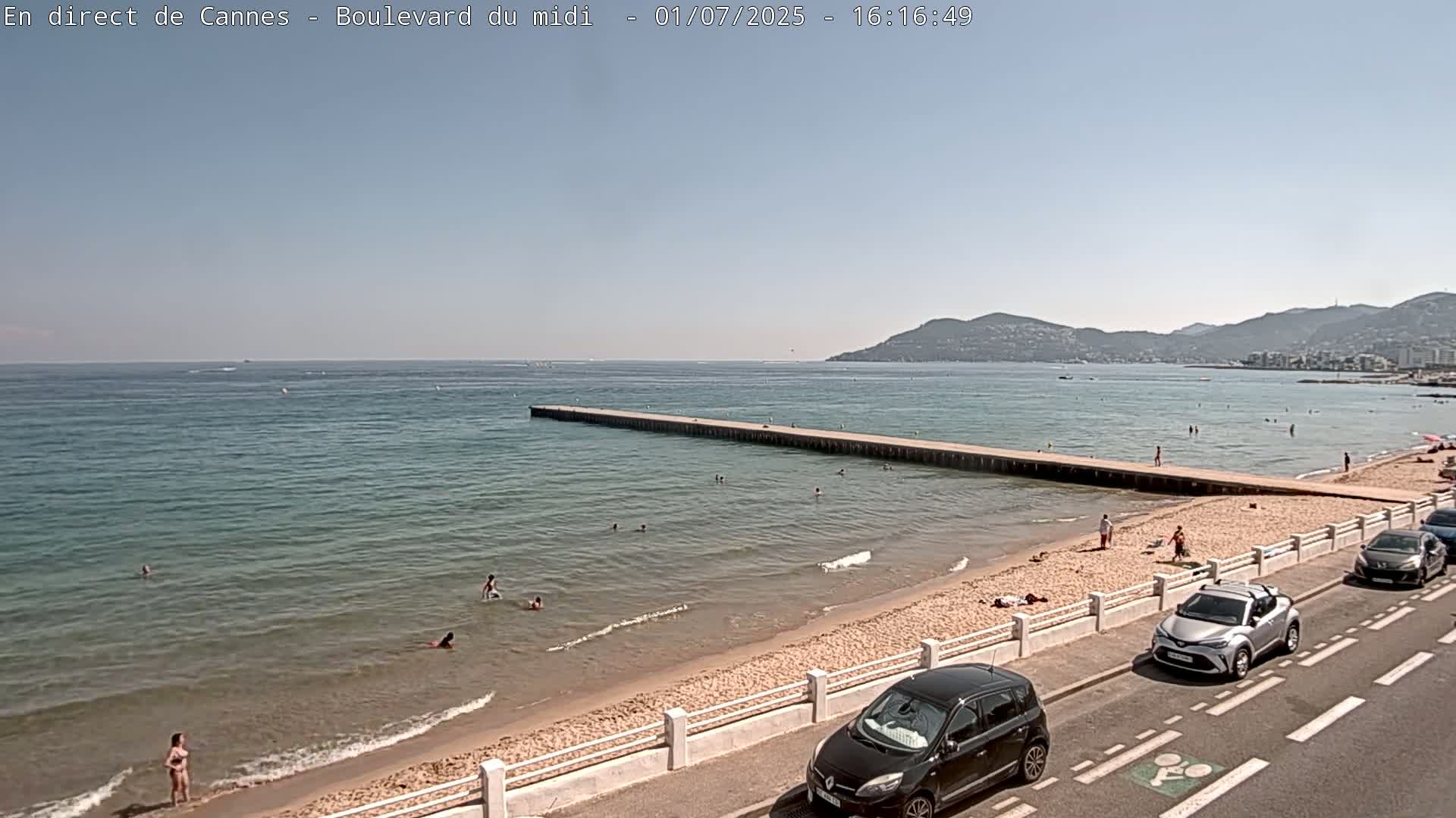Cannes, Boulevard du Midi Louise Moreau Live Cam - Alpes Maritimes, Provence-Alpes-Côte d'Azur, France