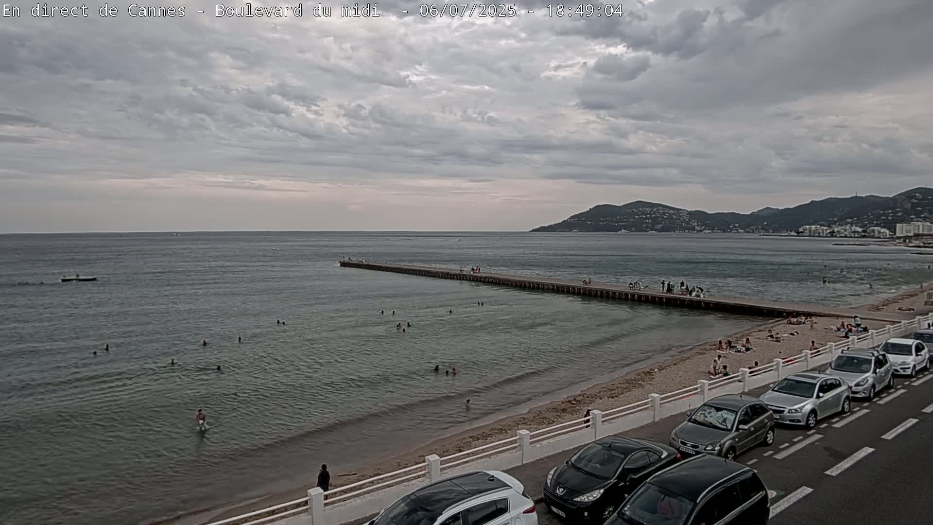 Cannes, Boulevard du Midi Louise Moreau Live Cam - Alpes Maritimes, Provence-Alpes-Côte d'Azur, France