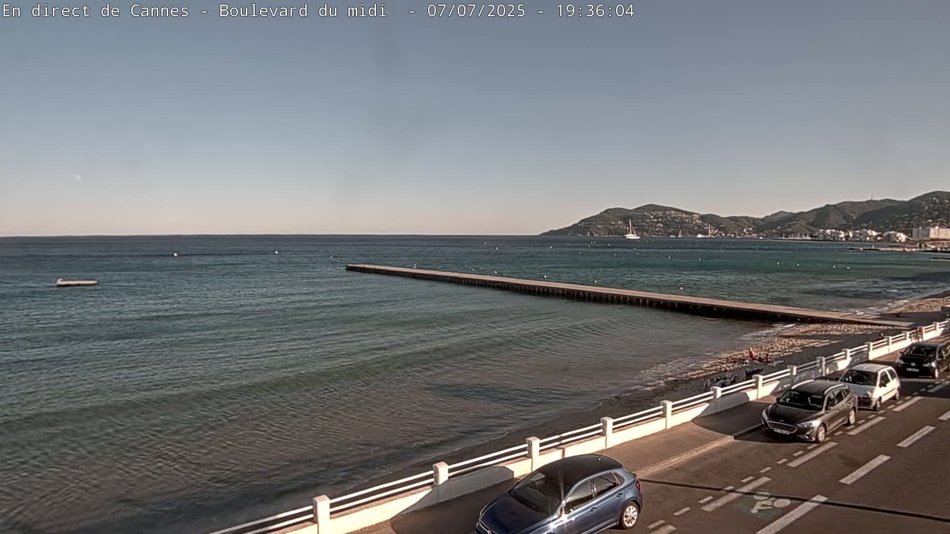 Cannes, Boulevard du Midi Louise Moreau Live Cam - Alpes Maritimes, Provence-Alpes-Côte d'Azur, France