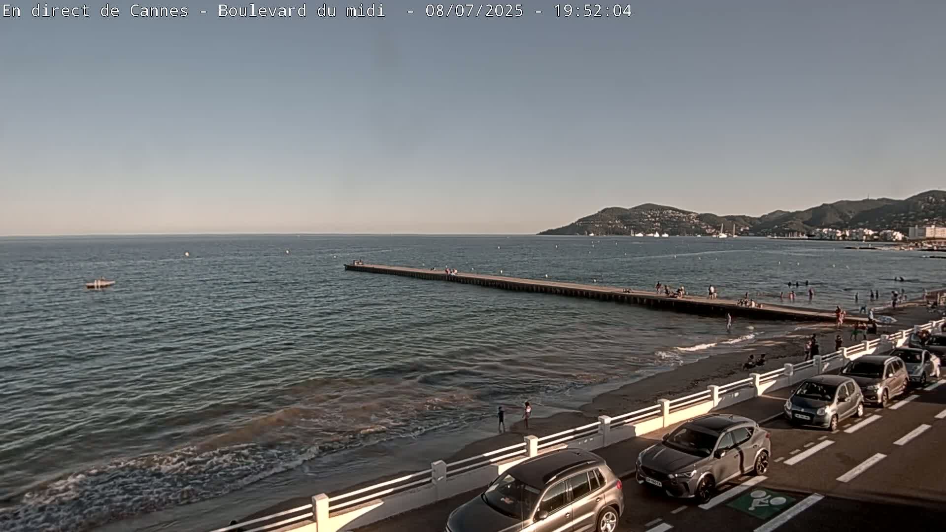 Cannes, Boulevard du Midi Louise Moreau Live Cam - Alpes Maritimes, Provence-Alpes-Côte d'Azur, France