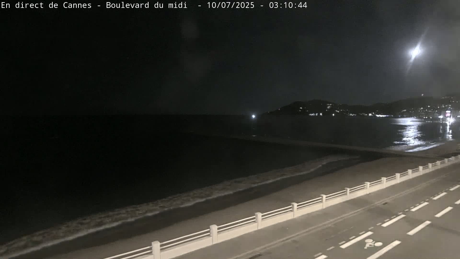 Cannes, Boulevard du Midi Louise Moreau Live Cam - Alpes Maritimes, Provence-Alpes-Côte d'Azur, France