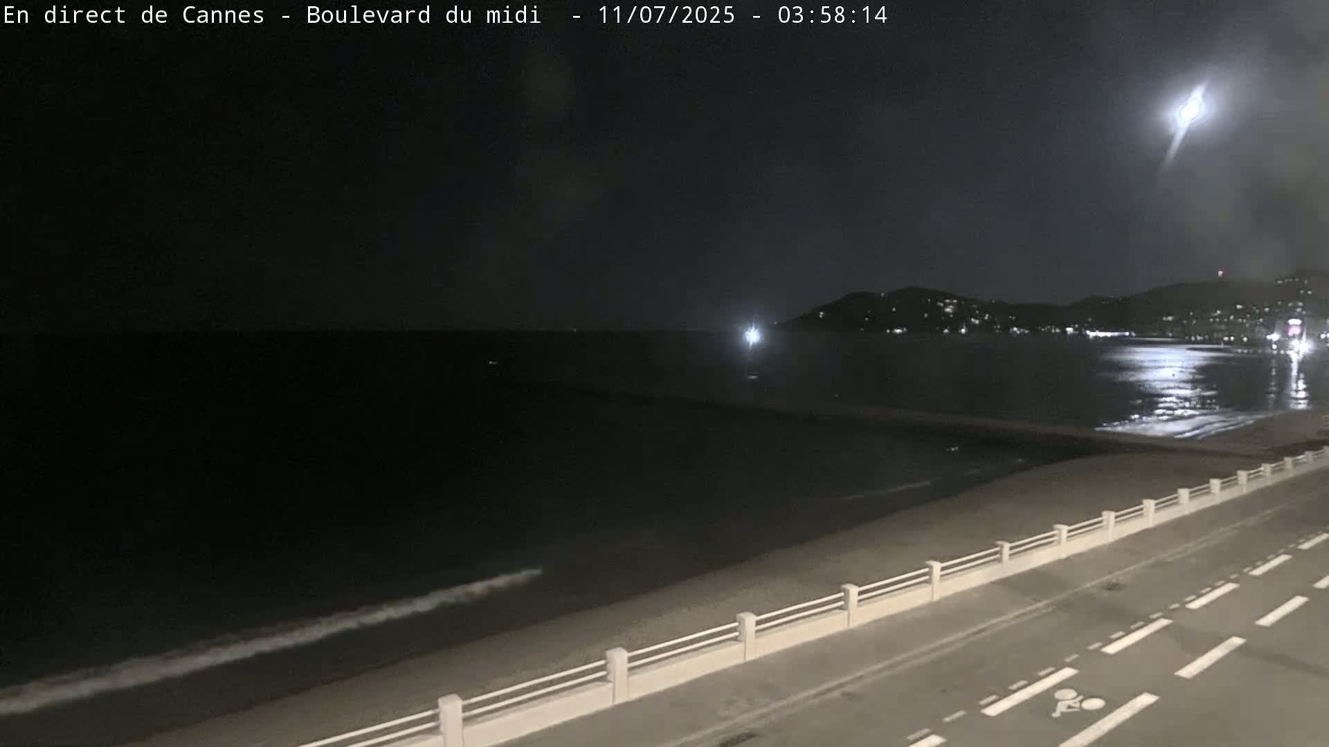 Cannes, Boulevard du Midi Louise Moreau Live Cam - Alpes Maritimes, Provence-Alpes-Côte d'Azur, France