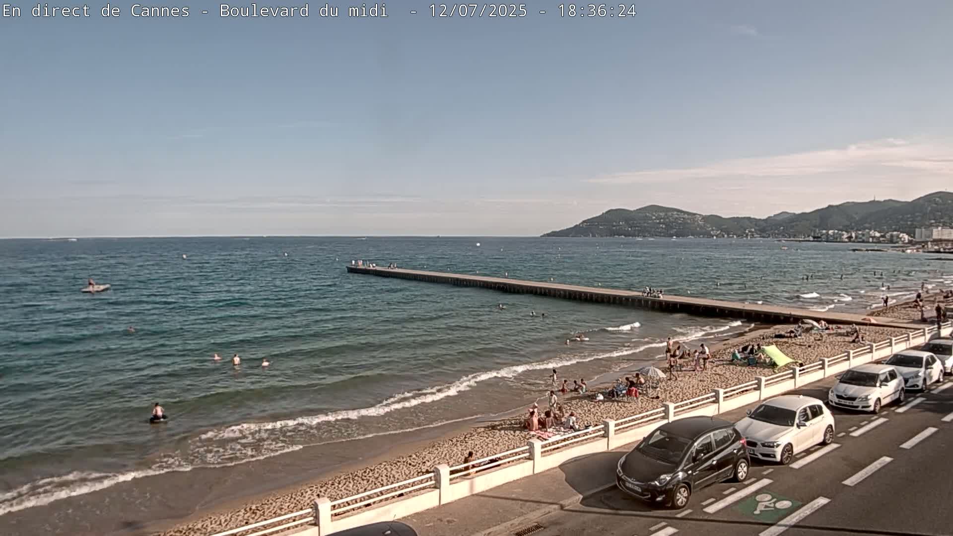 Cannes, Boulevard du Midi Louise Moreau Live Cam - Alpes Maritimes, Provence-Alpes-Côte d'Azur, France