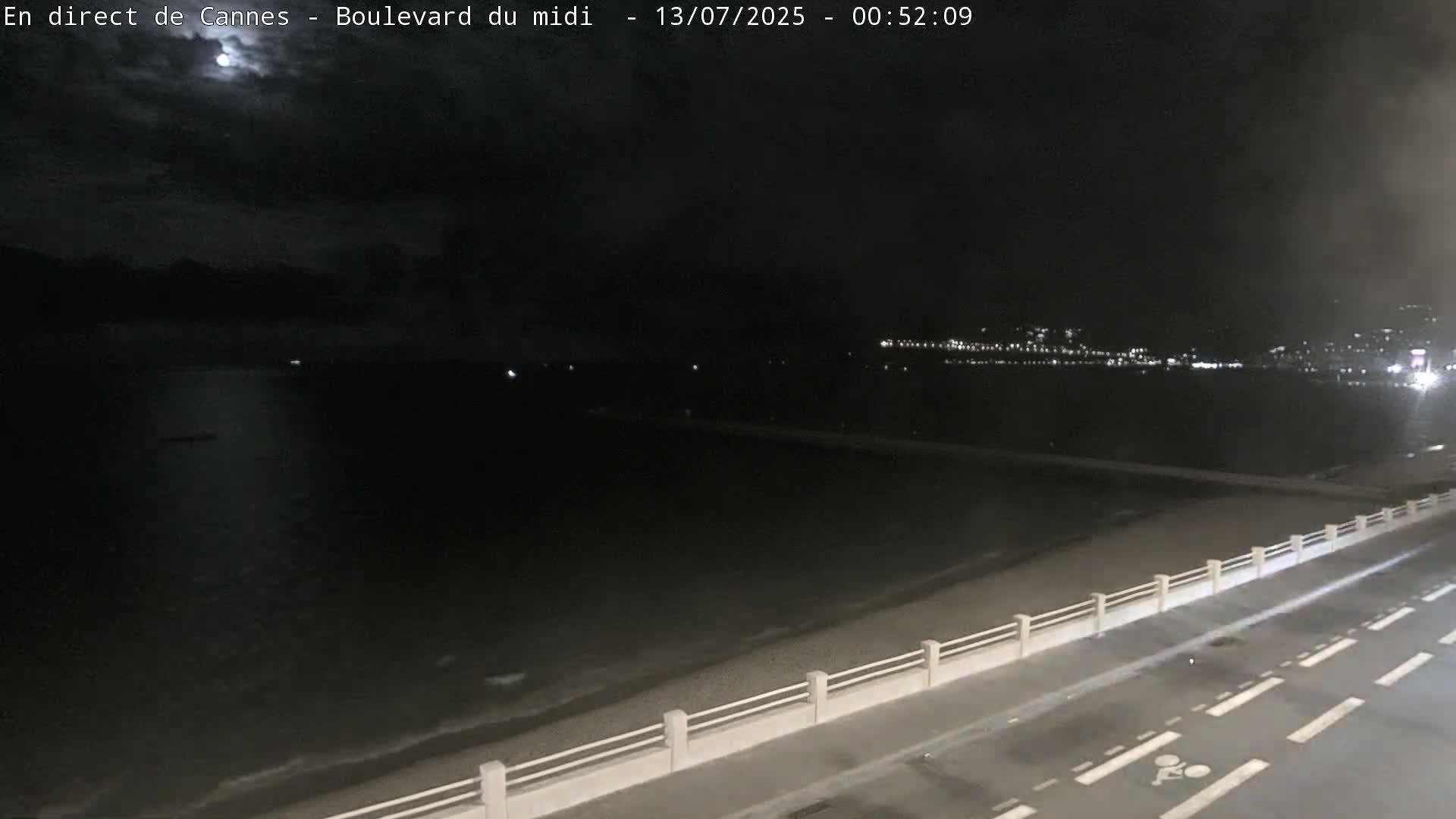 Cannes, Boulevard du Midi Louise Moreau Live Cam - Alpes Maritimes, Provence-Alpes-Côte d'Azur, France