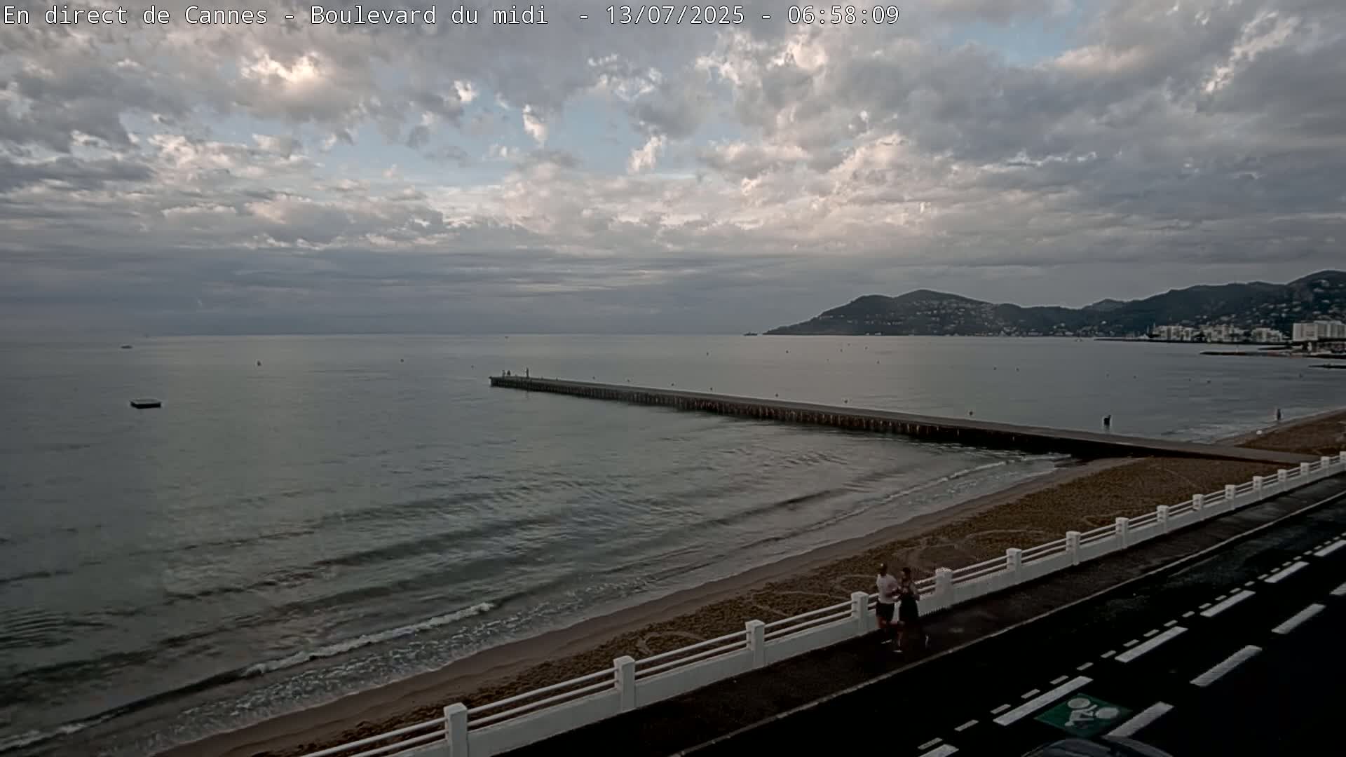 Cannes, Boulevard du Midi Louise Moreau Live Cam - Alpes Maritimes, Provence-Alpes-Côte d'Azur, France