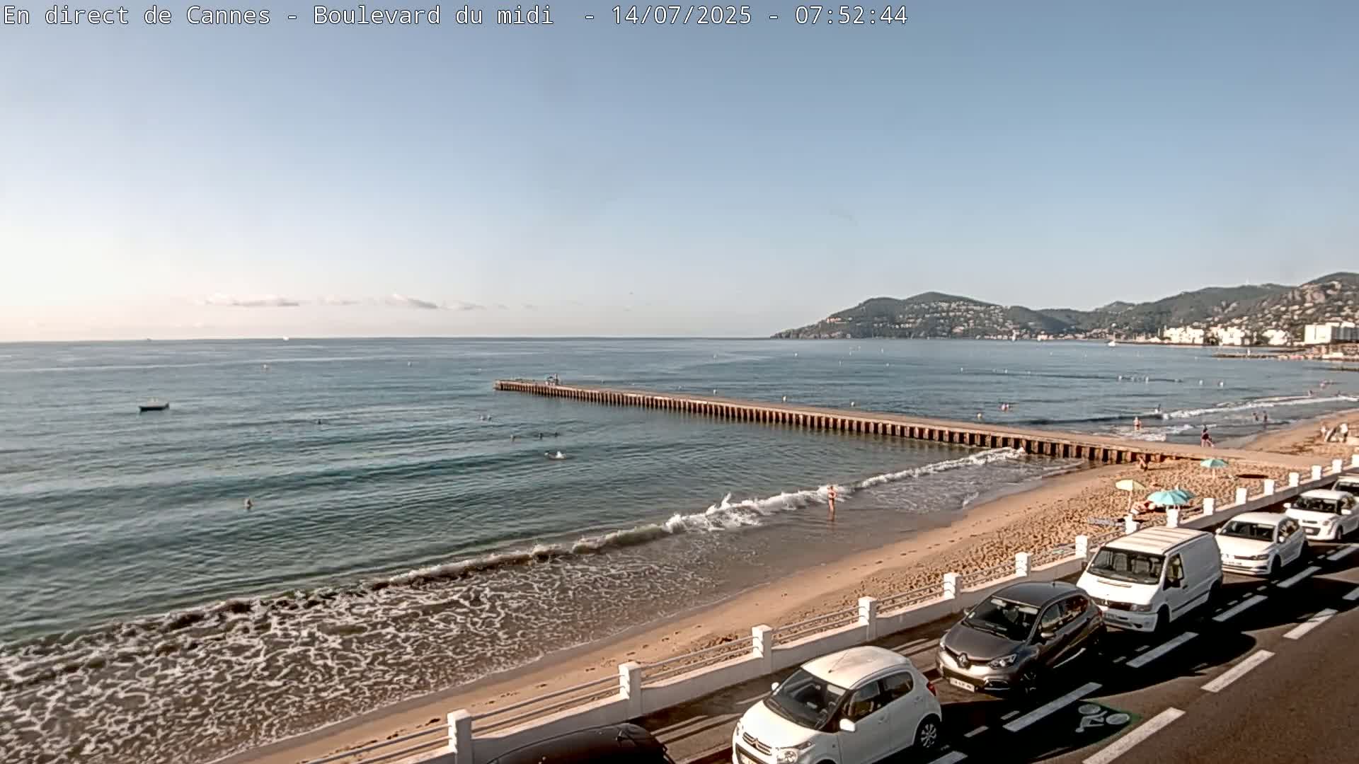 Cannes, Boulevard du Midi Louise Moreau Live Cam - Alpes Maritimes, Provence-Alpes-Côte d'Azur, France