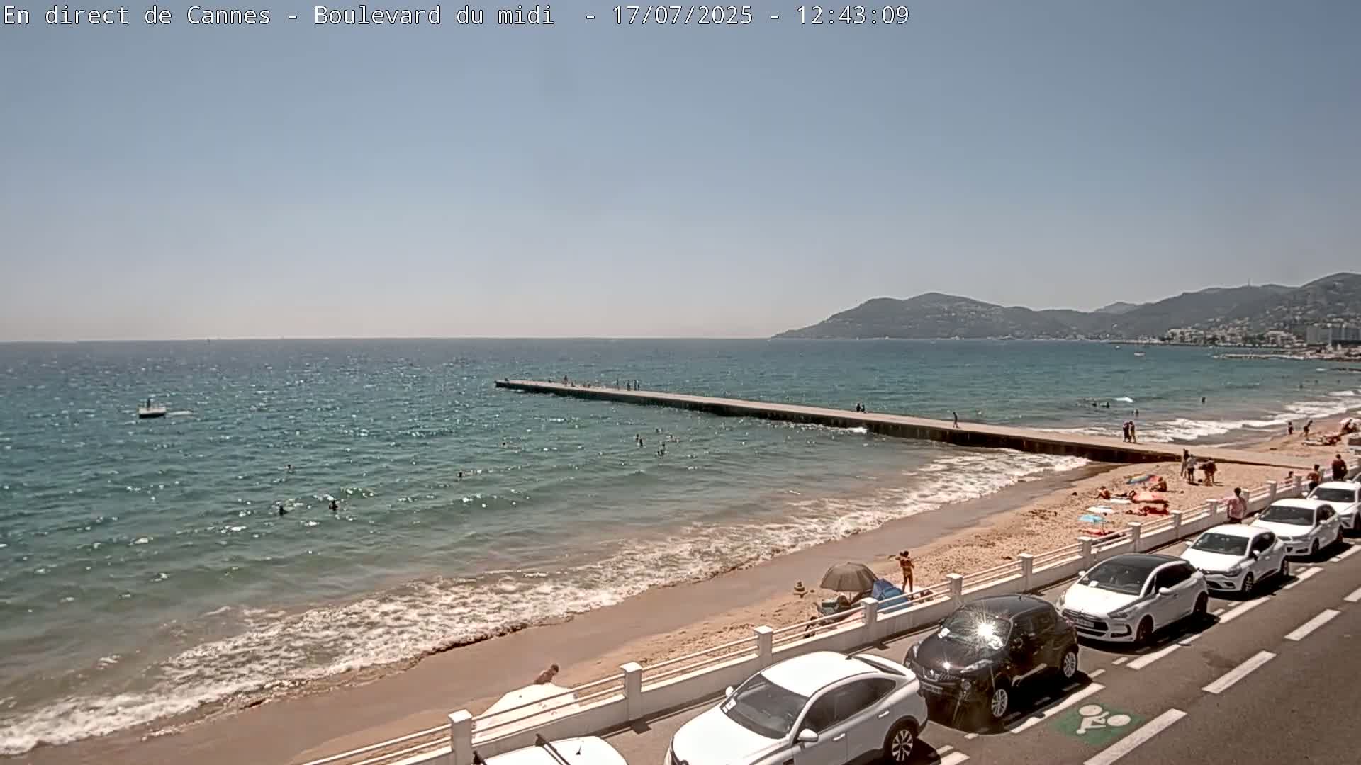 Cannes, Boulevard du Midi Louise Moreau Live Cam - Alpes Maritimes, Provence-Alpes-Côte d'Azur, France