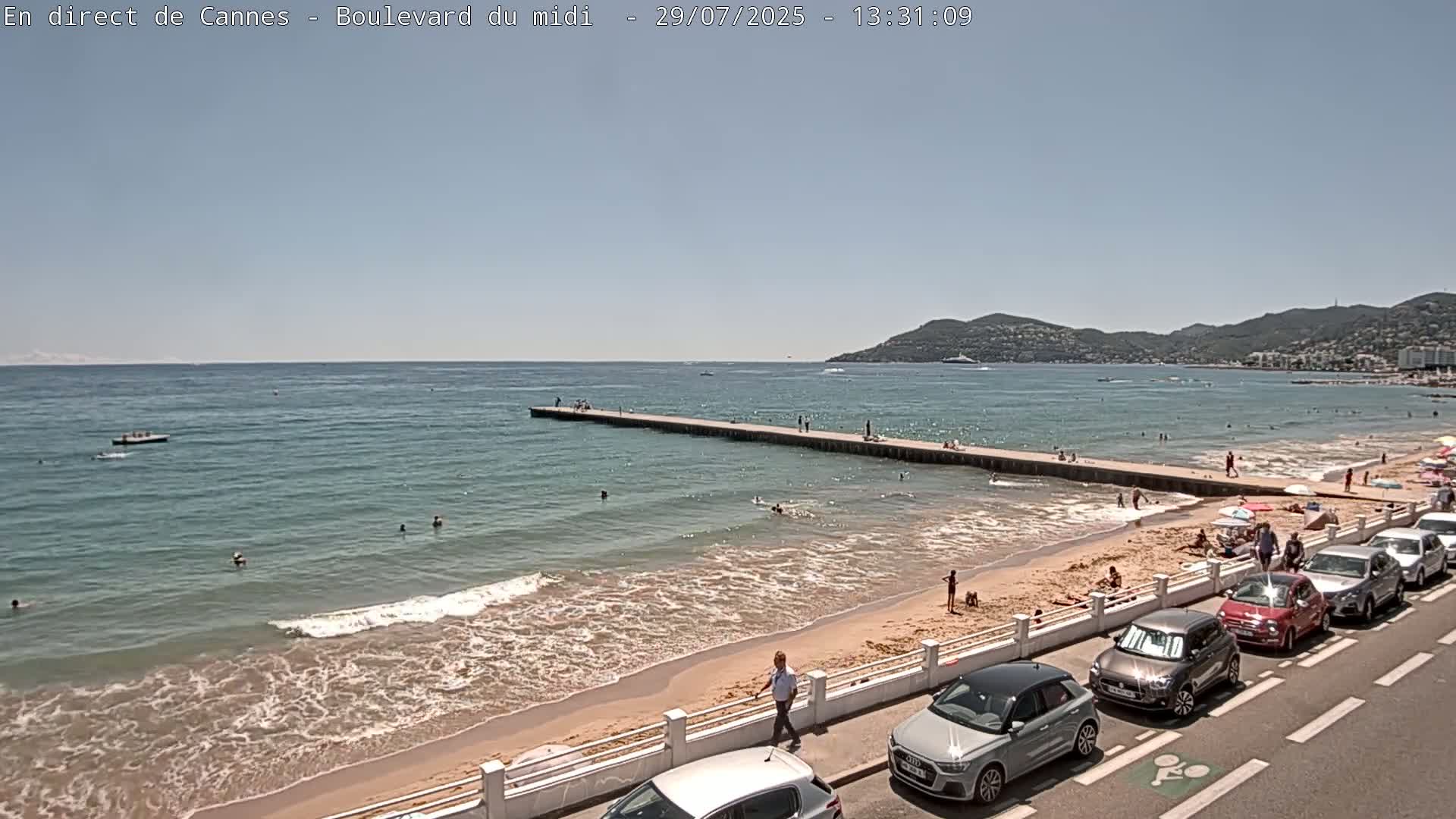 Cannes, Boulevard du Midi Louise Moreau Live Cam - Alpes Maritimes, Provence-Alpes-Côte d'Azur, France
