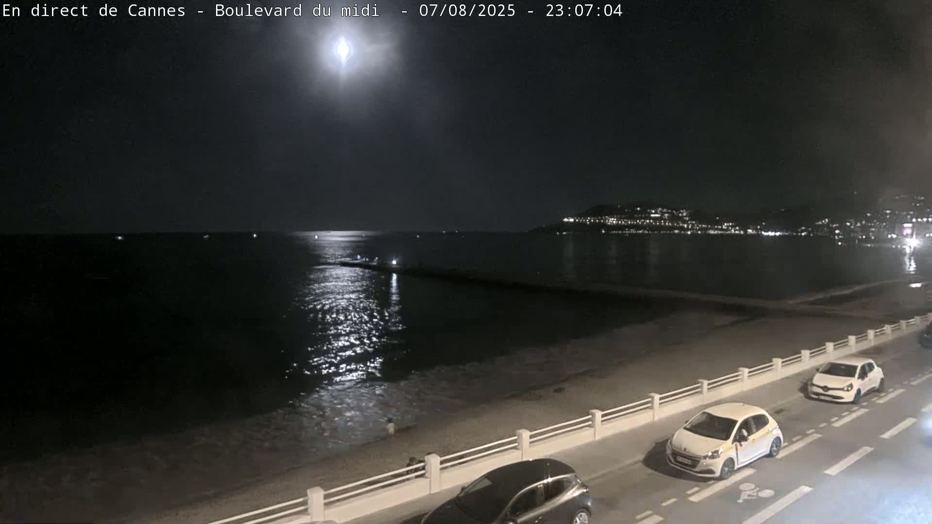 Cannes, Boulevard du Midi Louise Moreau Live Cam - Alpes Maritimes, Provence-Alpes-Côte d'Azur, France