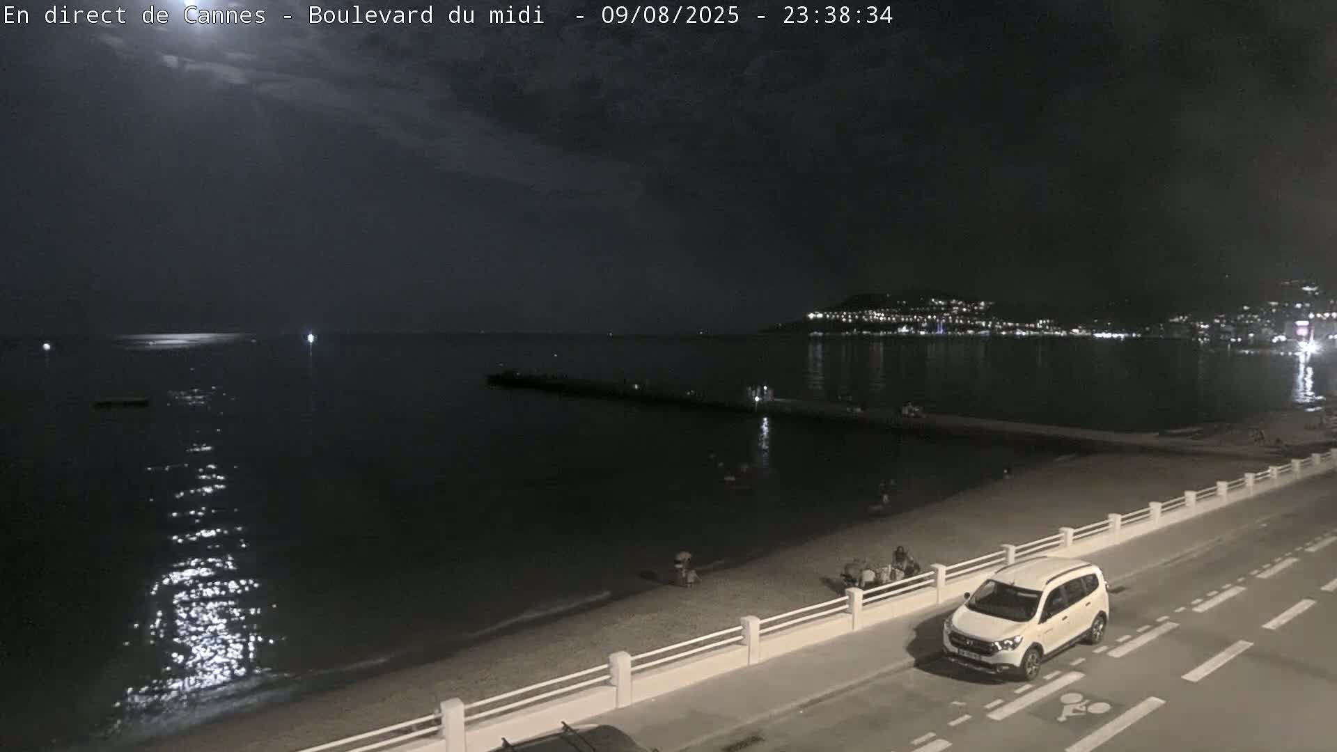 Cannes, Boulevard du Midi Louise Moreau Live Cam - Alpes Maritimes, Provence-Alpes-Côte d'Azur, France