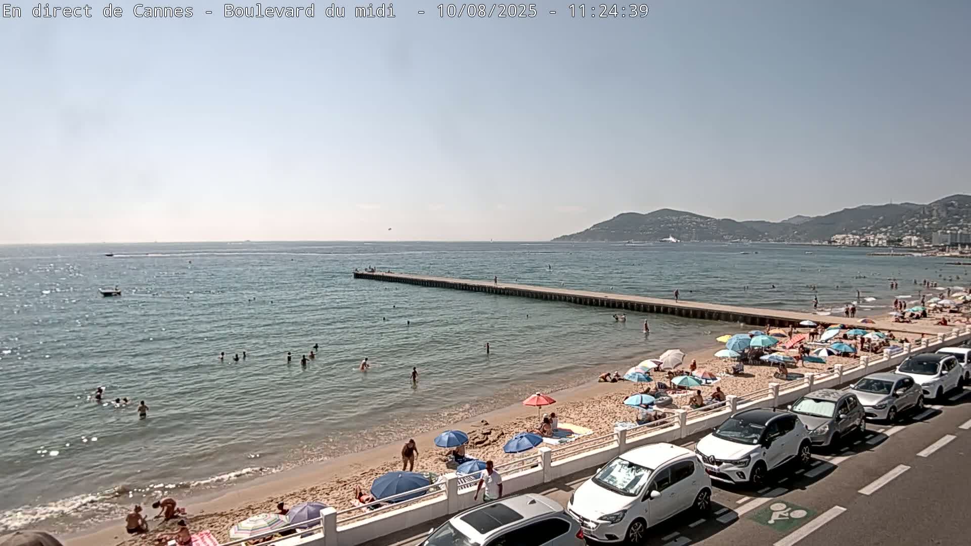 Cannes, Boulevard du Midi Louise Moreau Live Cam - Alpes Maritimes, Provence-Alpes-Côte d'Azur, France