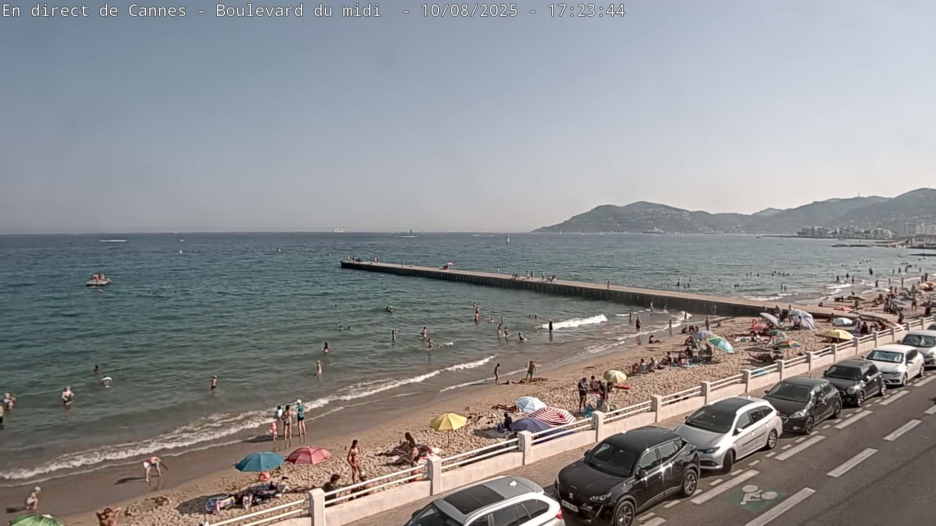 Cannes, Boulevard du Midi Louise Moreau Live Cam - Alpes Maritimes, Provence-Alpes-Côte d'Azur, France