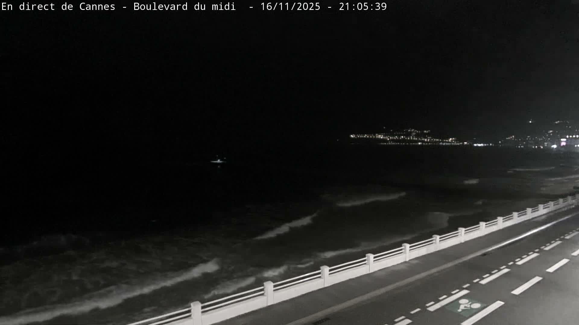 Cannes, Boulevard du Midi Louise Moreau Live Cam - Alpes Maritimes, Provence-Alpes-Côte d'Azur, France