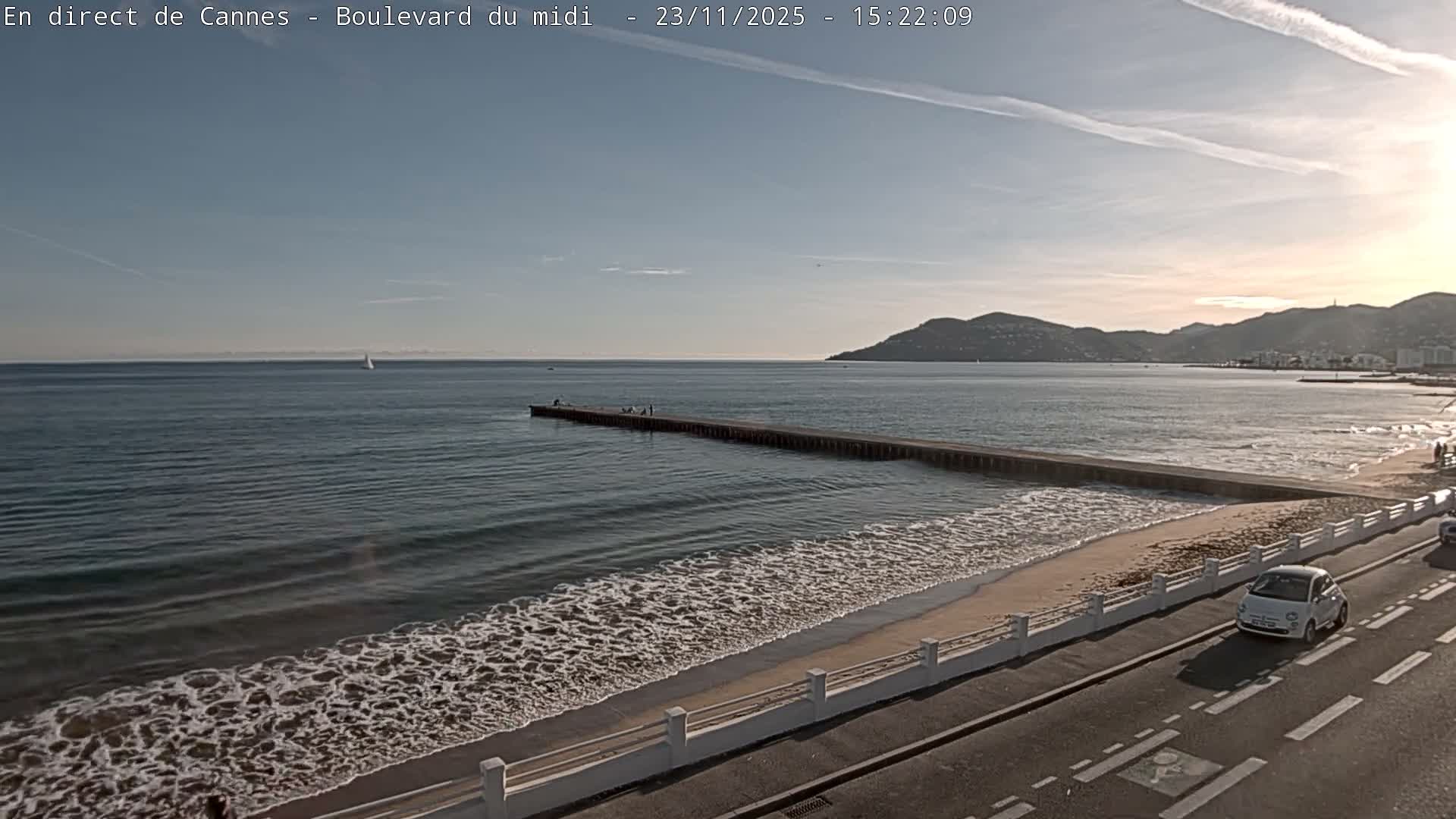Cannes, Boulevard du Midi Louise Moreau Live Cam - Alpes Maritimes, Provence-Alpes-Côte d'Azur, France