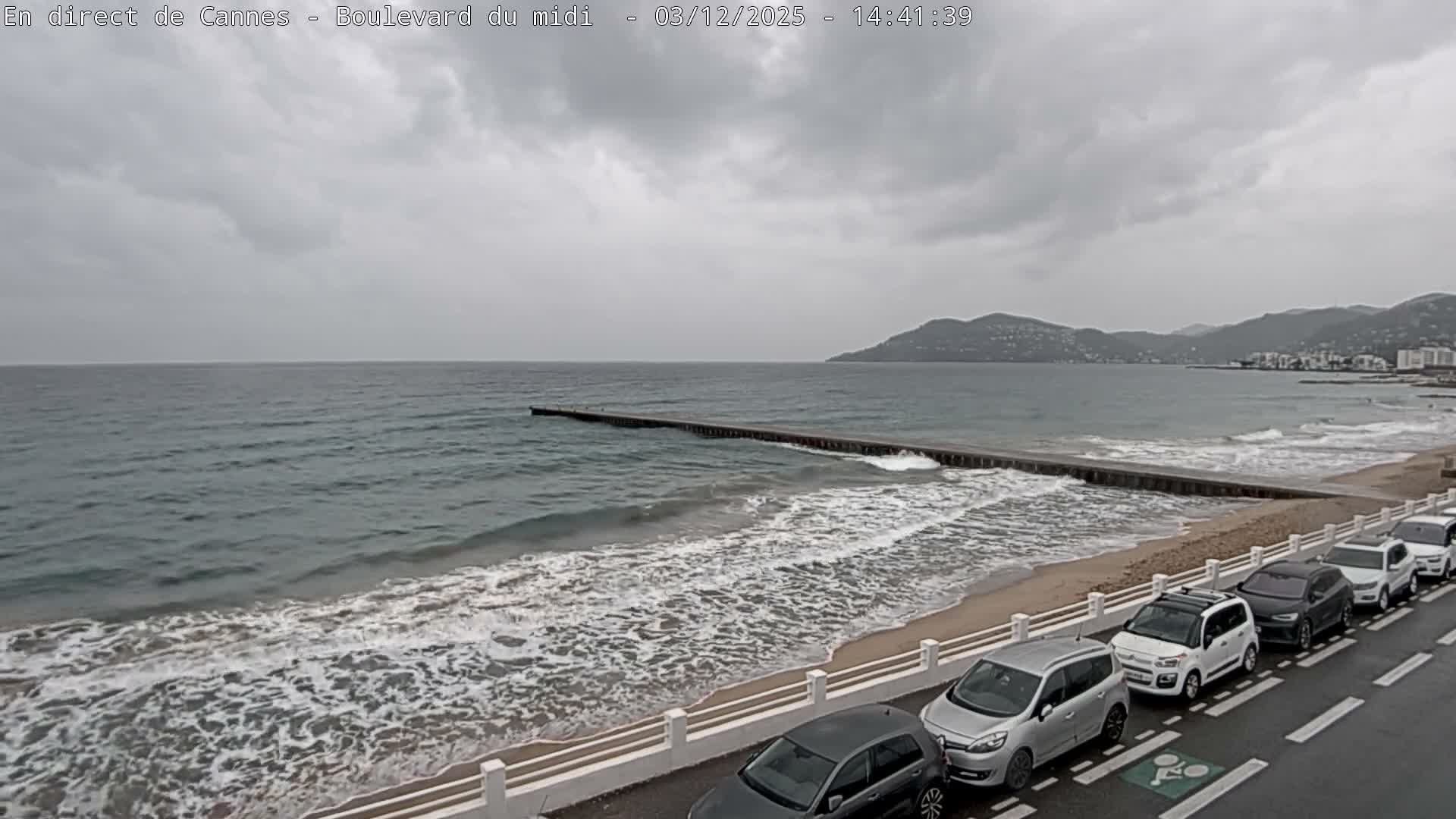 Cannes, Boulevard du Midi Louise Moreau Live Cam - Alpes Maritimes, Provence-Alpes-Côte d'Azur, France