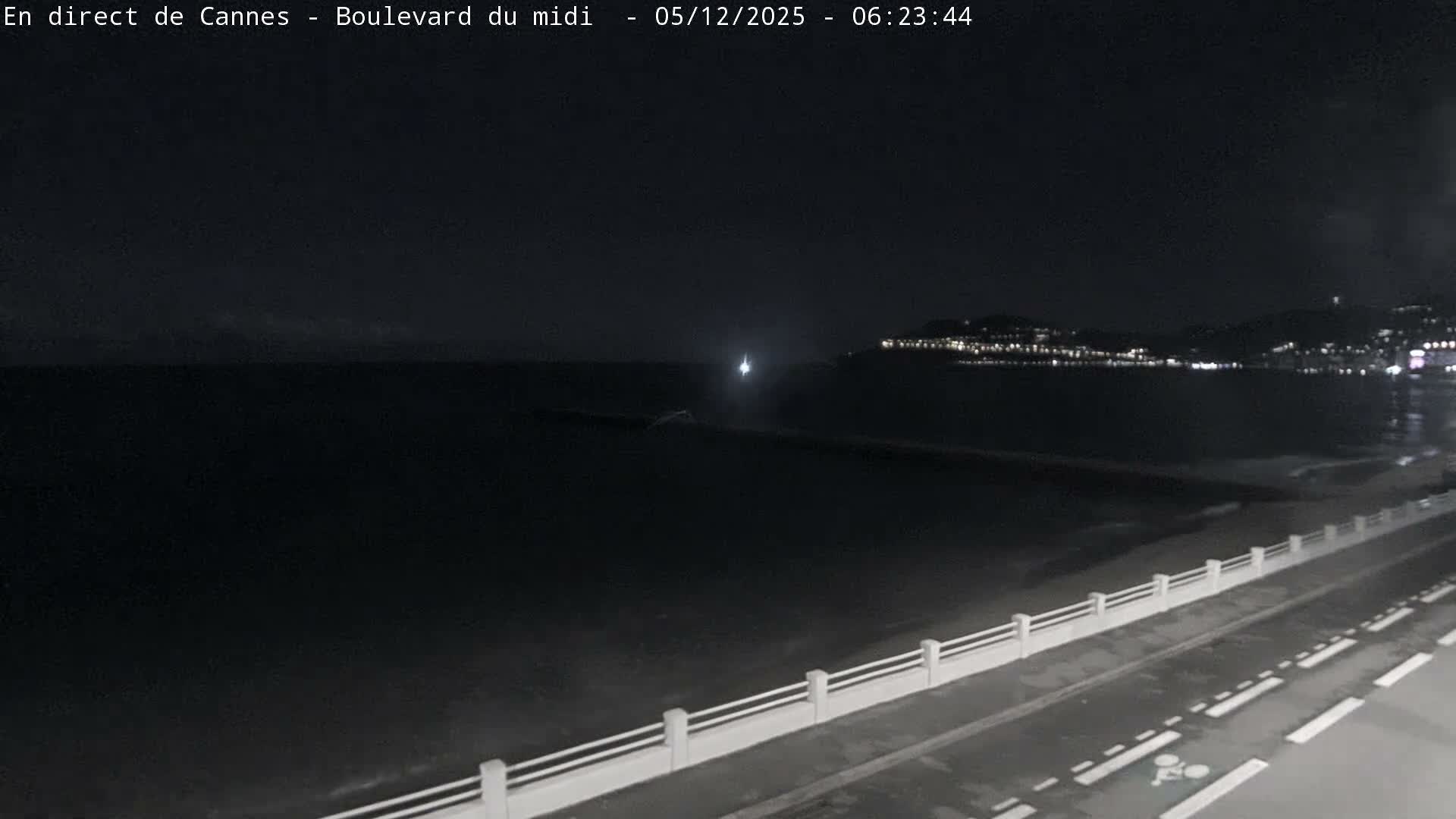 Cannes, Boulevard du Midi Louise Moreau Live Cam - Alpes Maritimes, Provence-Alpes-Côte d'Azur, France