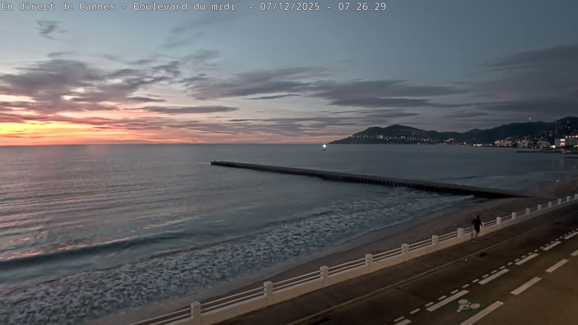 Cannes, Boulevard du Midi Louise Moreau Live Cam - Alpes Maritimes, Provence-Alpes-Côte d'Azur, France