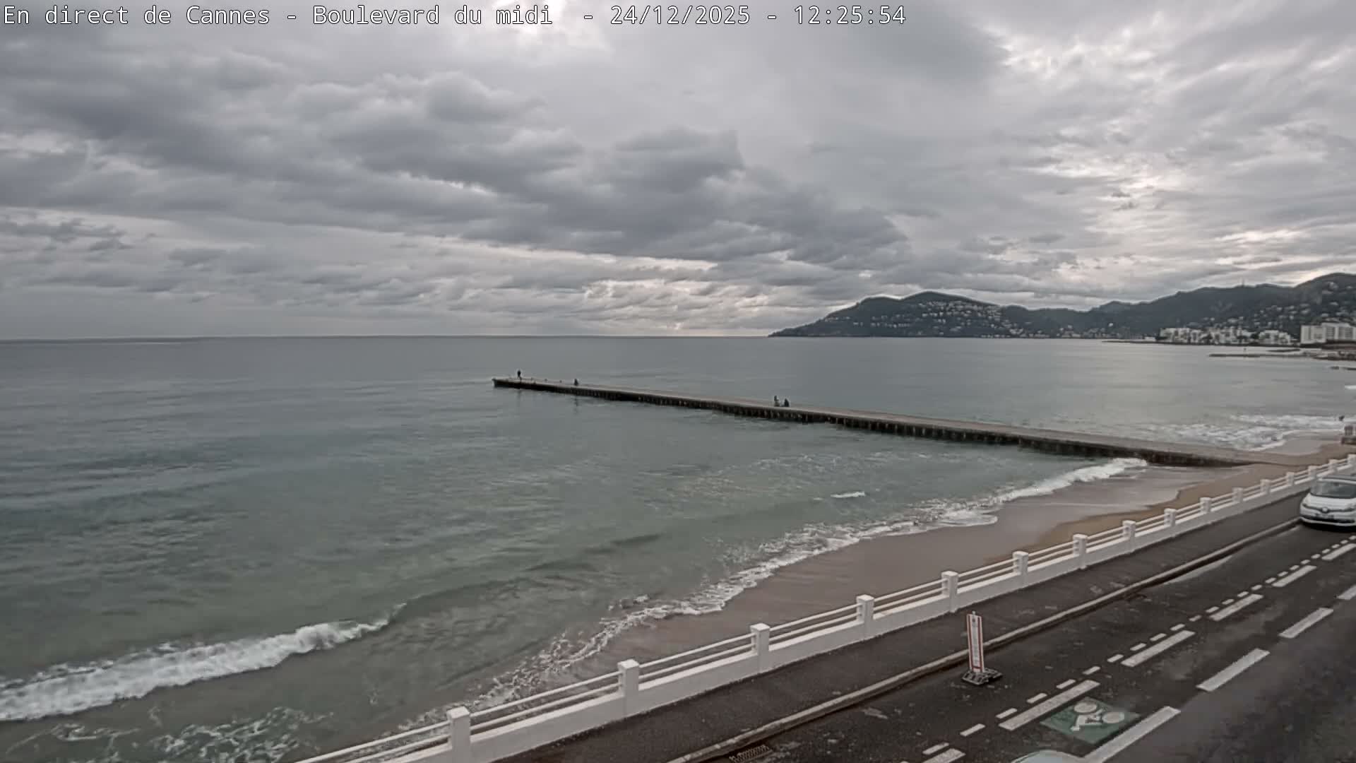 Cannes, Boulevard du Midi Louise Moreau Live Cam - Alpes Maritimes, Provence-Alpes-Côte d'Azur, France