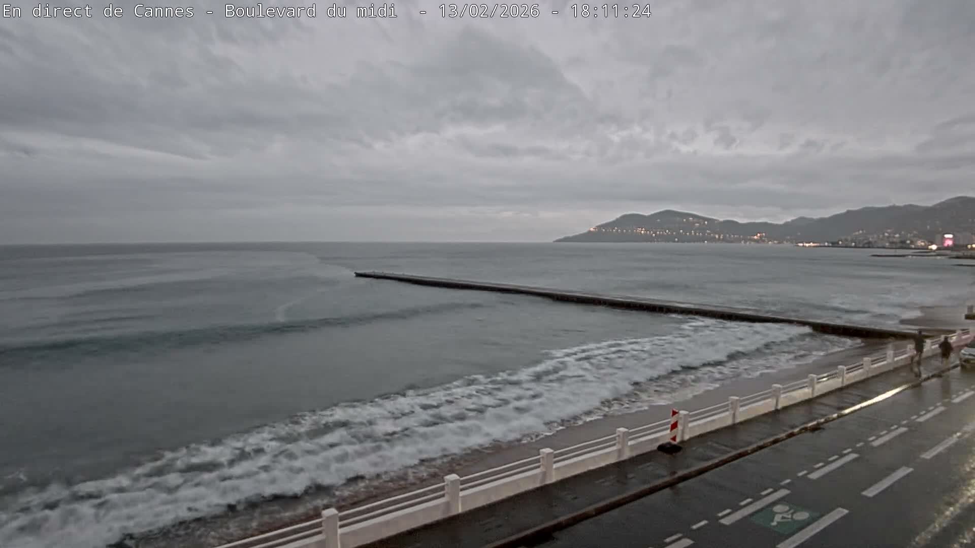 Cannes, Boulevard du Midi Louise Moreau Live Cam - Alpes Maritimes, Provence-Alpes-Côte d'Azur, France