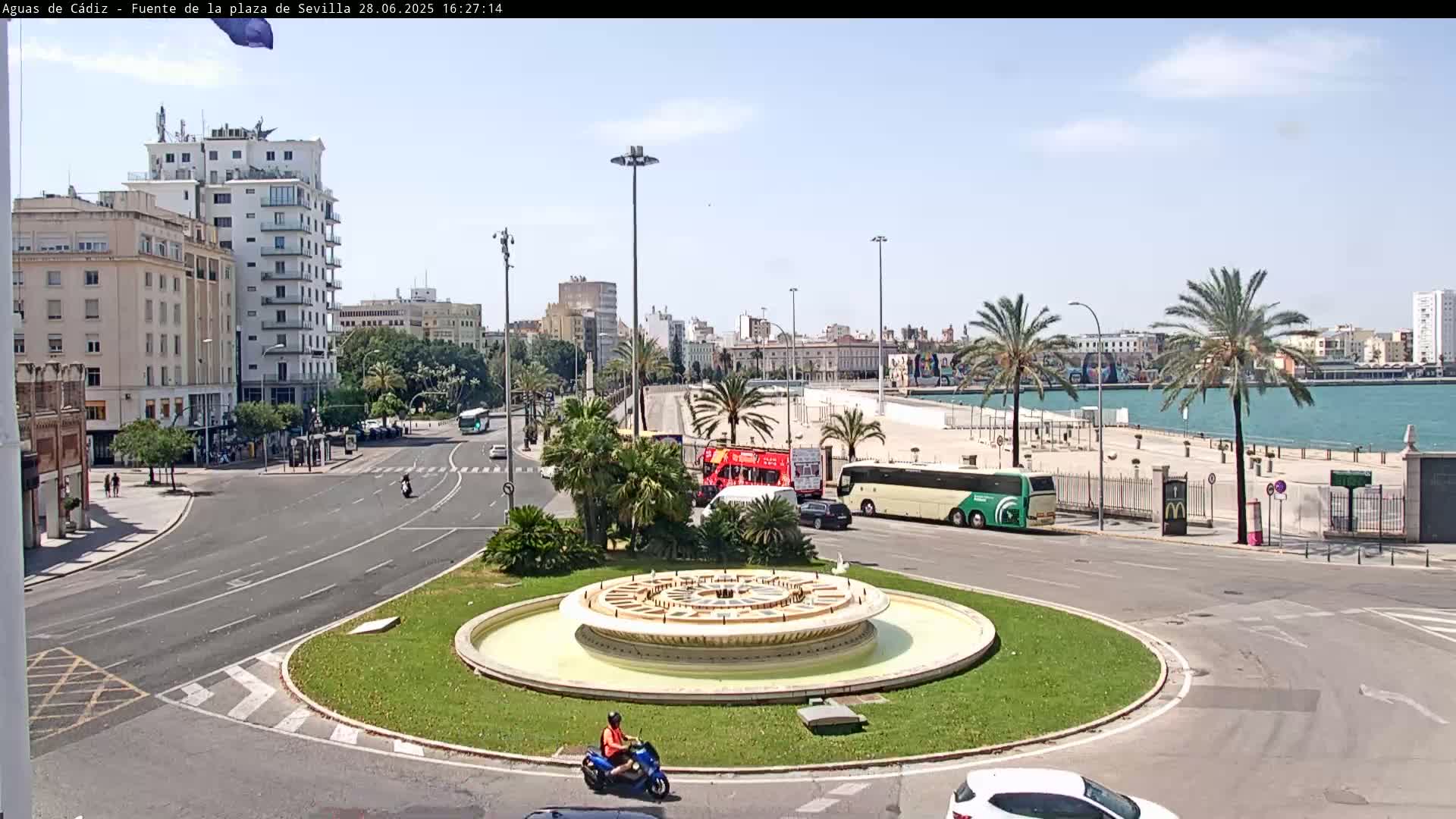 Cadiz, Plaza de Sevilla Fountain  Live Cam -  Cadiz, Andulucia, Spain