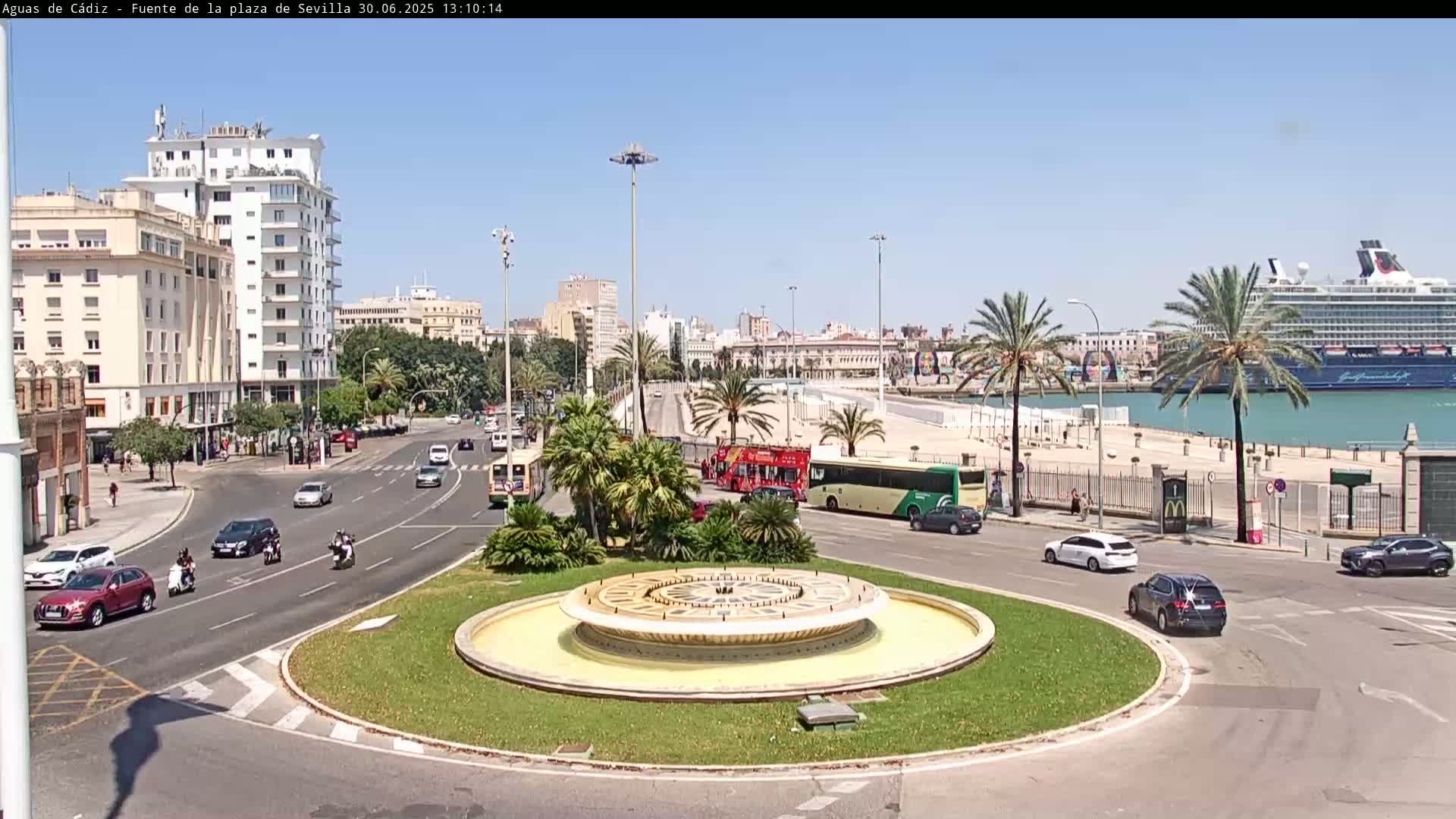 Cadiz, Plaza de Sevilla Fountain  Live Cam -  Cadiz, Andulucia, Spain