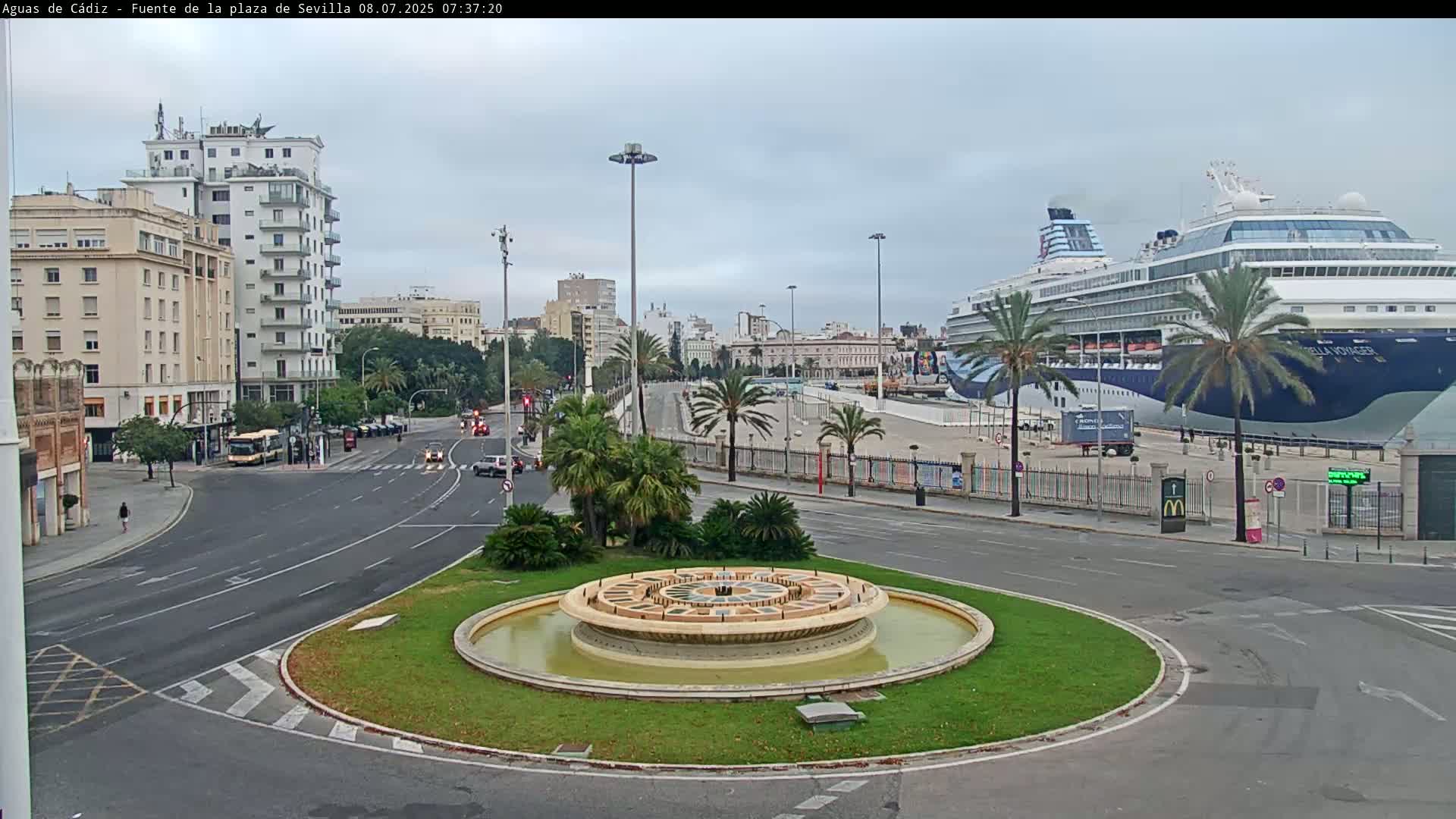 Cadiz, Plaza de Sevilla Fountain  Live Cam -  Cadiz, Andulucia, Spain