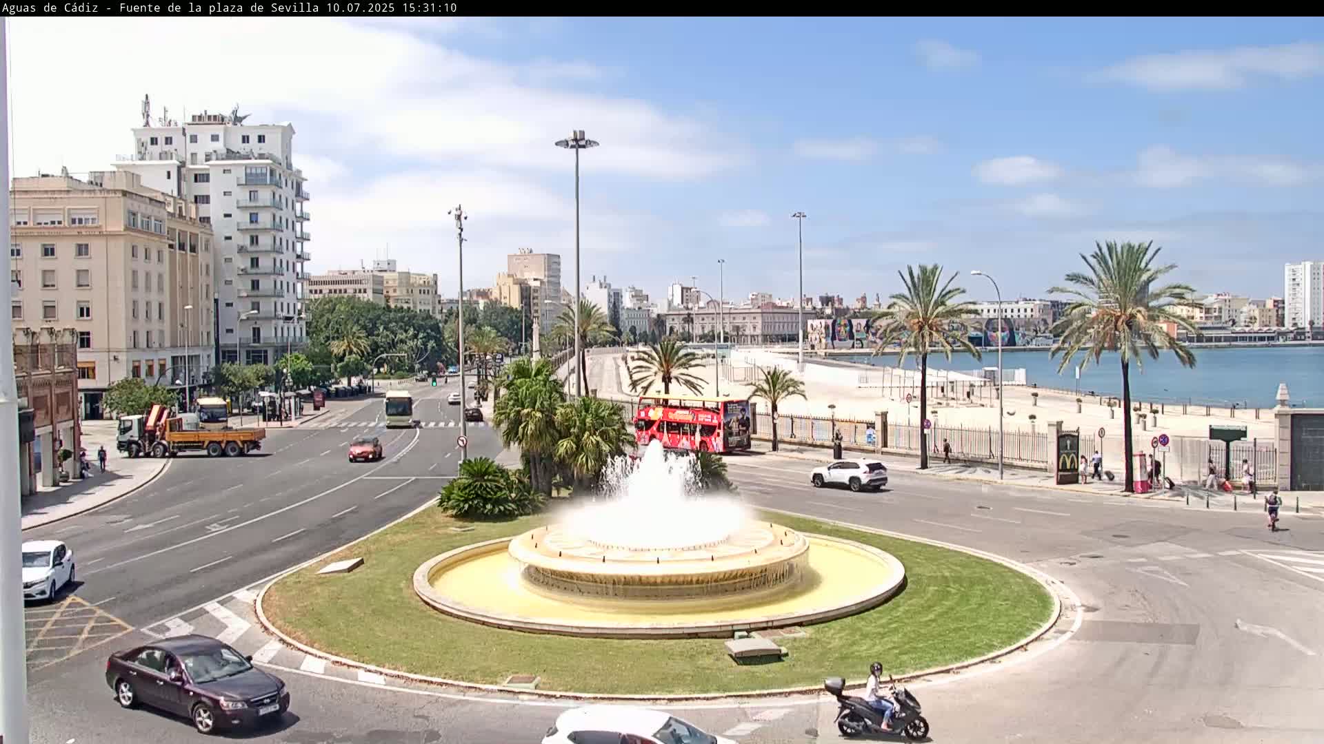 Cadiz, Plaza de Sevilla Fountain  Live Cam -  Cadiz, Andulucia, Spain