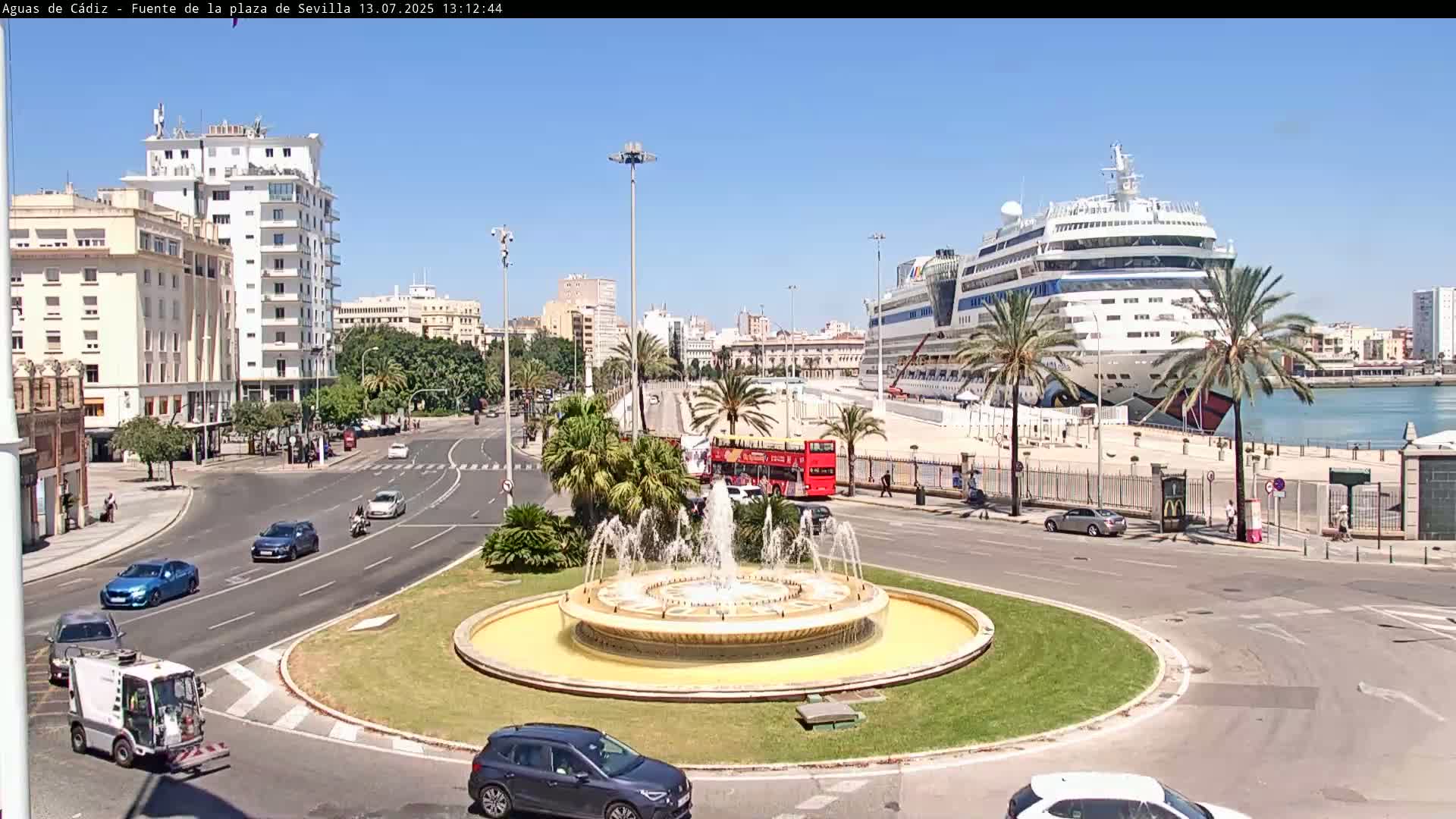 Cadiz, Plaza de Sevilla Fountain  Live Cam -  Cadiz, Andulucia, Spain