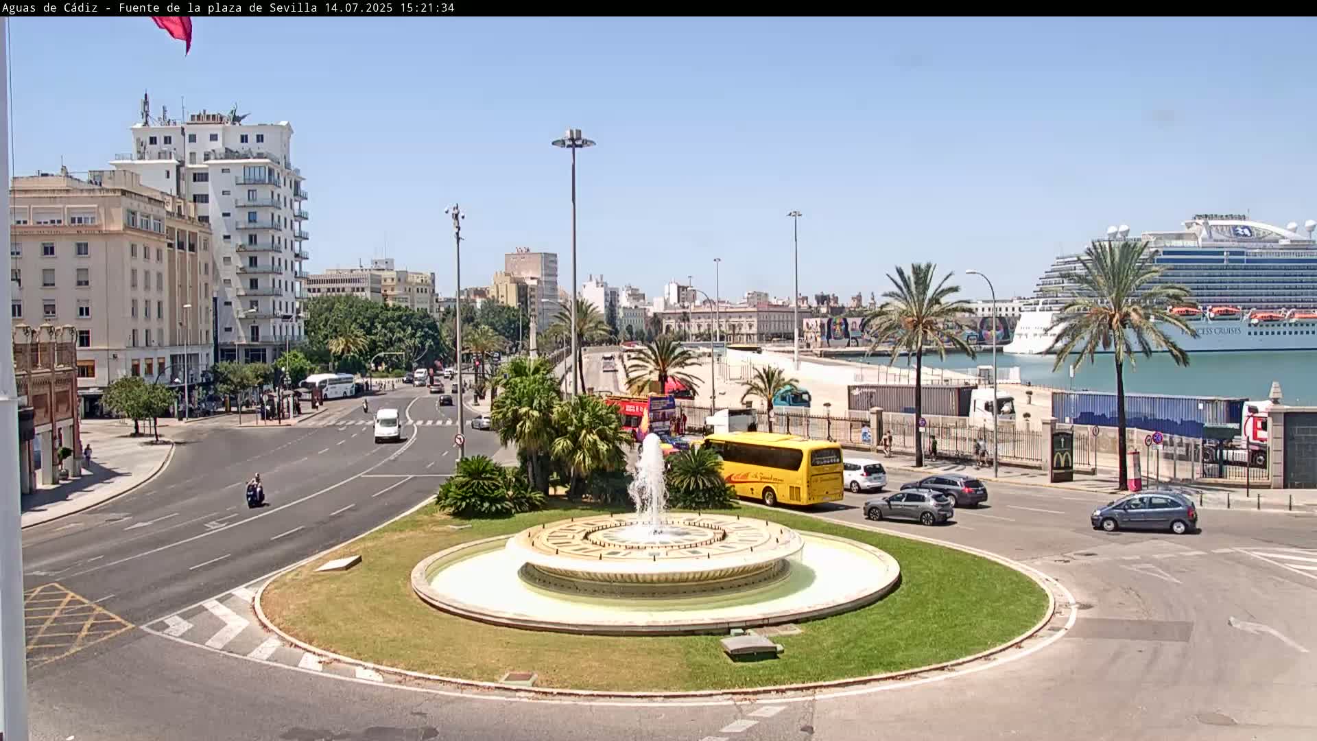 Cadiz, Plaza de Sevilla Fountain  Live Cam -  Cadiz, Andulucia, Spain