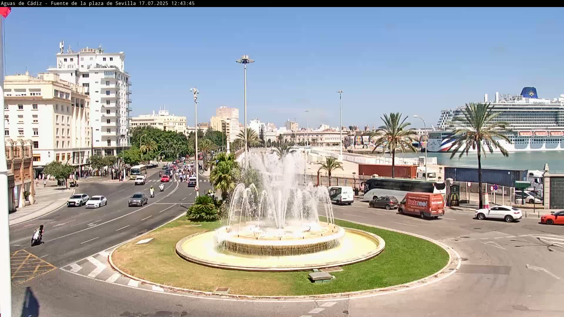 Cadiz, Plaza de Sevilla Fountain  Live Cam -  Cadiz, Andulucia, Spain