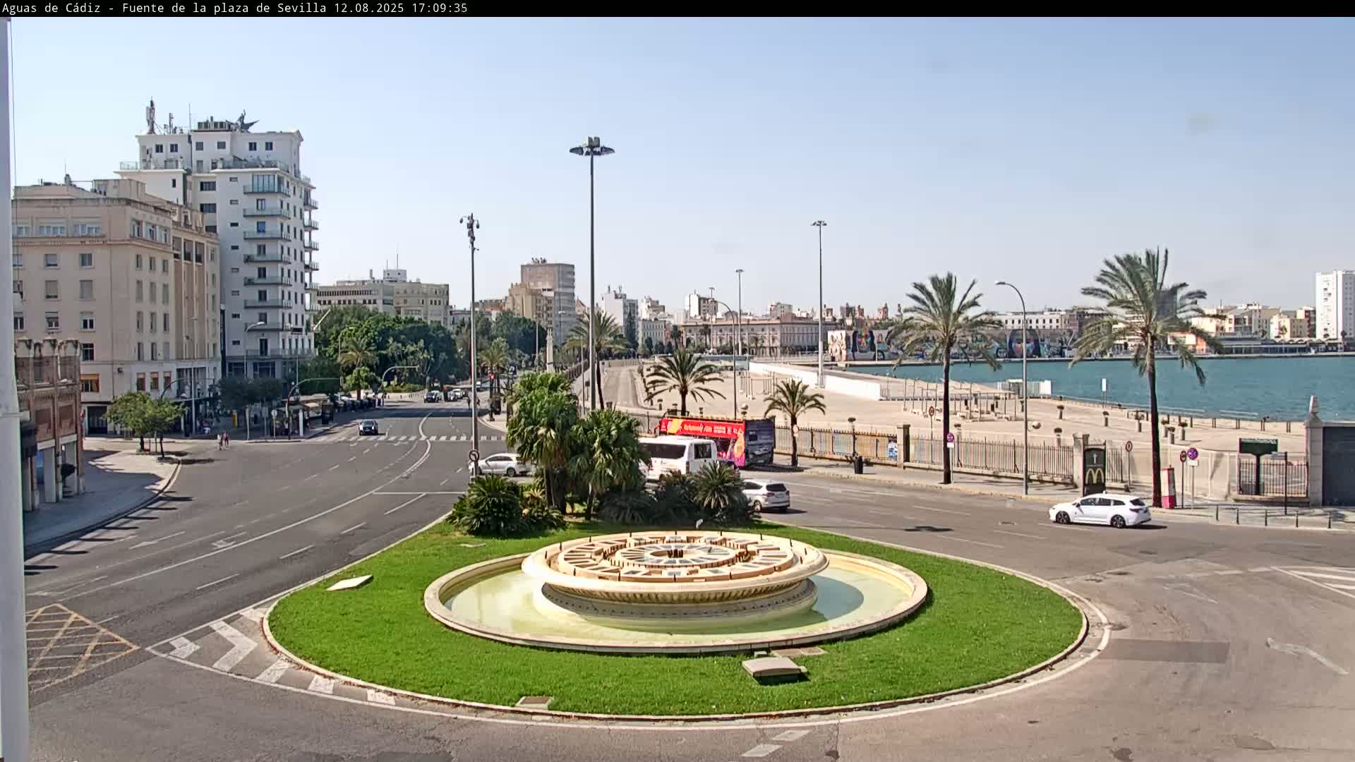 Cadiz, Plaza de Sevilla Fountain  Live Cam -  Cadiz, Andulucia, Spain