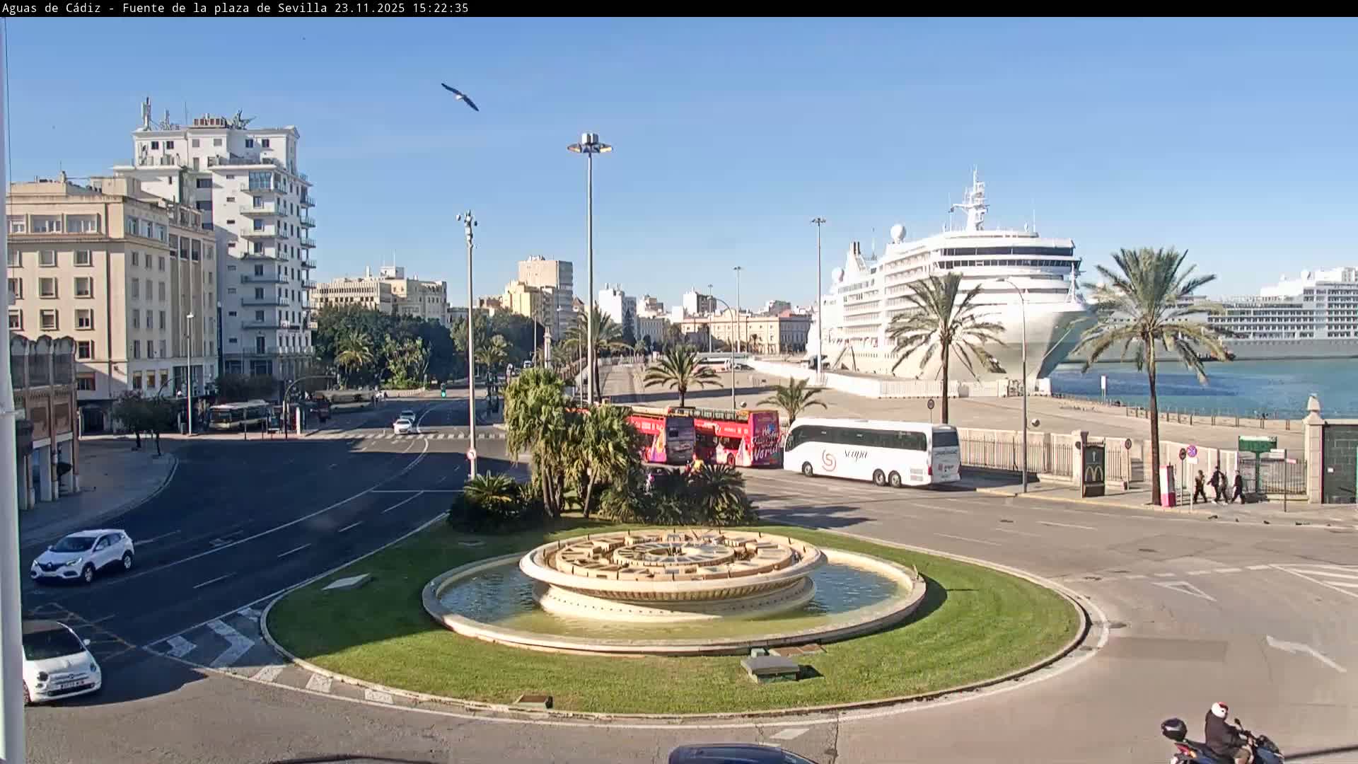 Cadiz, Plaza de Sevilla Fountain  Live Cam -  Cadiz, Andulucia, Spain