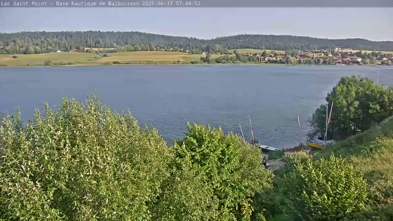 Malbuisson, Lac Saint Point Lake from Base Nautique de Malbuisson Nautical Base Live Cam -  Pontarlier, Doubs, Bourgogne-Franche-Comté, France