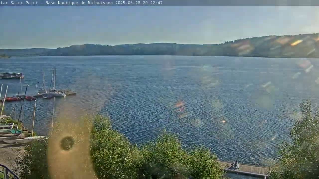 Malbuisson, Lac Saint Point Lake from Base Nautique de Malbuisson Nautical Base Live Cam -  Pontarlier, Doubs, Bourgogne-Franche-Comté, France