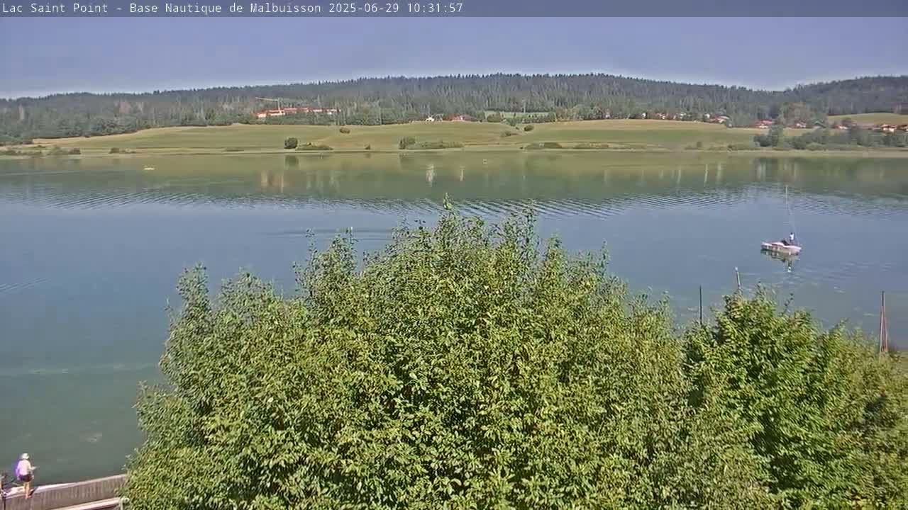 Malbuisson, Lac Saint Point Lake from Base Nautique de Malbuisson Nautical Base Live Cam -  Pontarlier, Doubs, Bourgogne-Franche-Comté, France